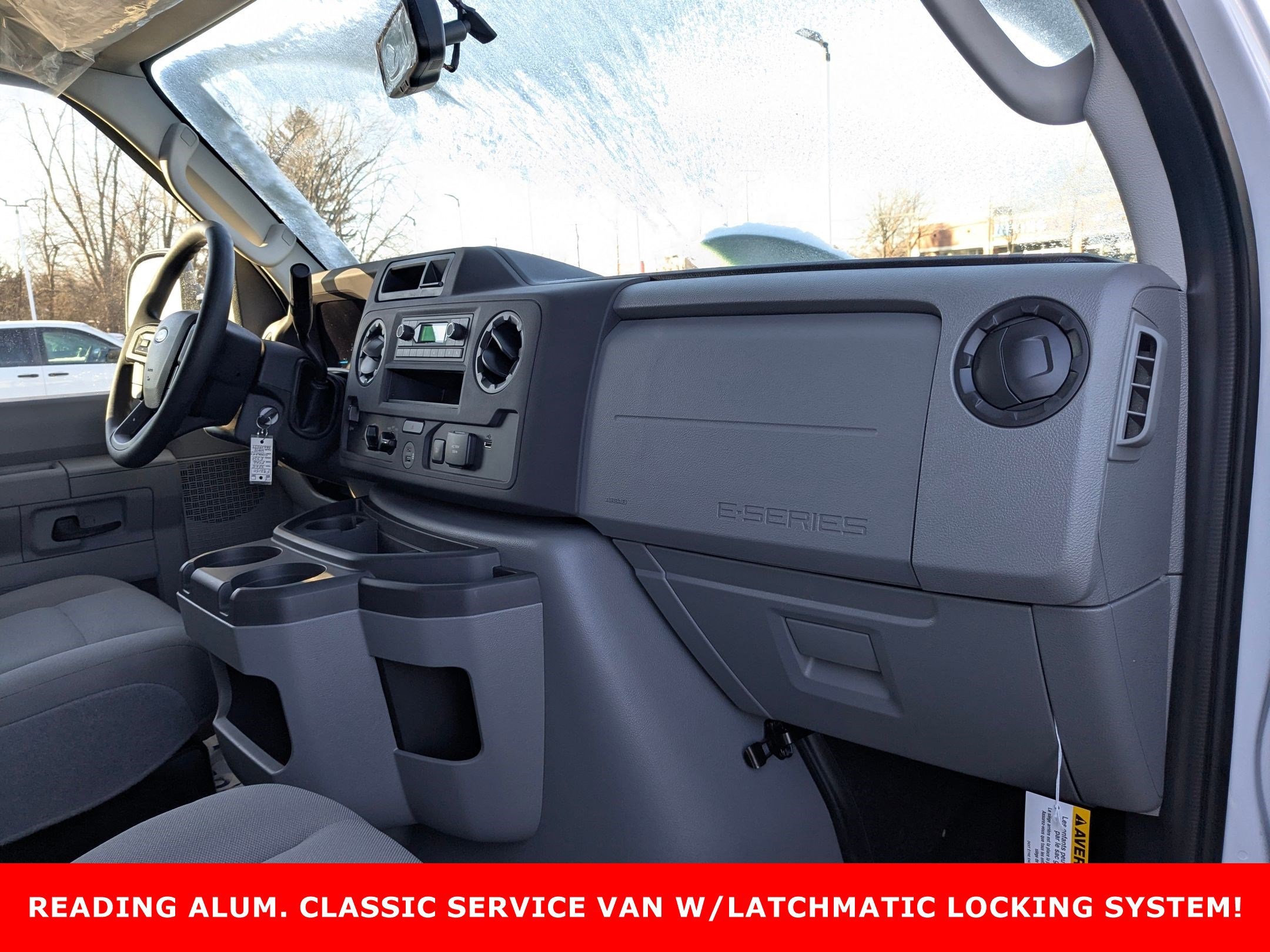 2025 FORD E-350 - Image 23