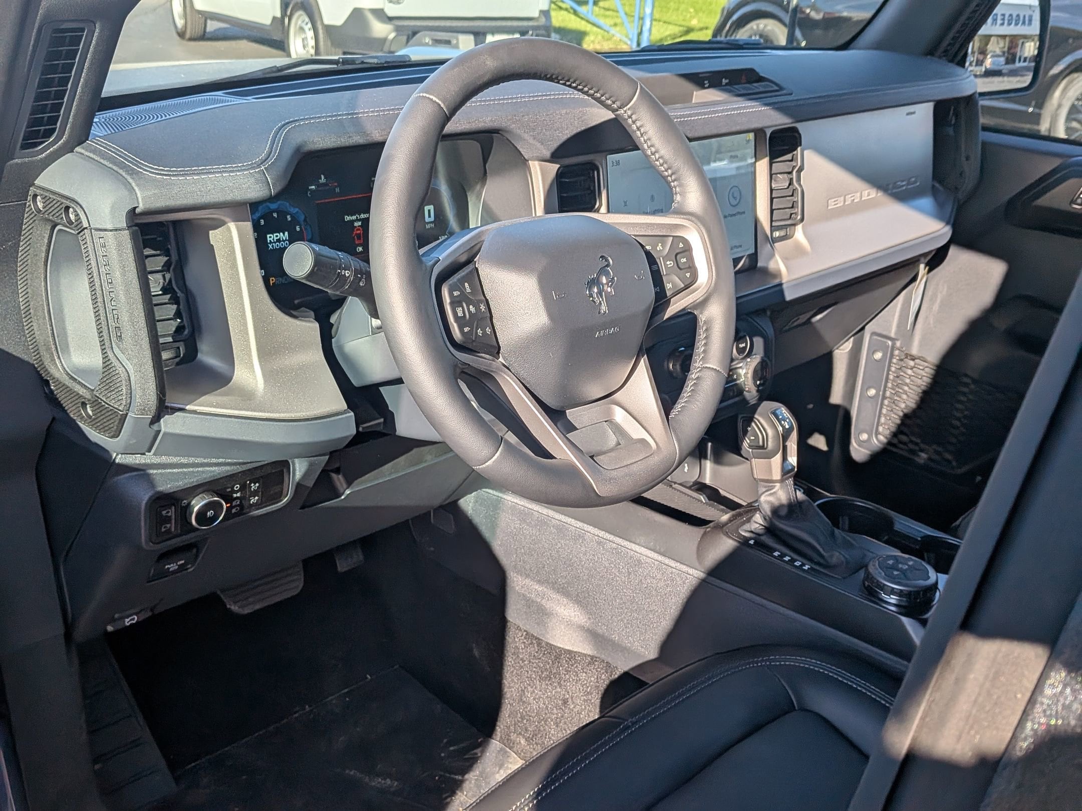 2025 FORD BRONCO - Image 10