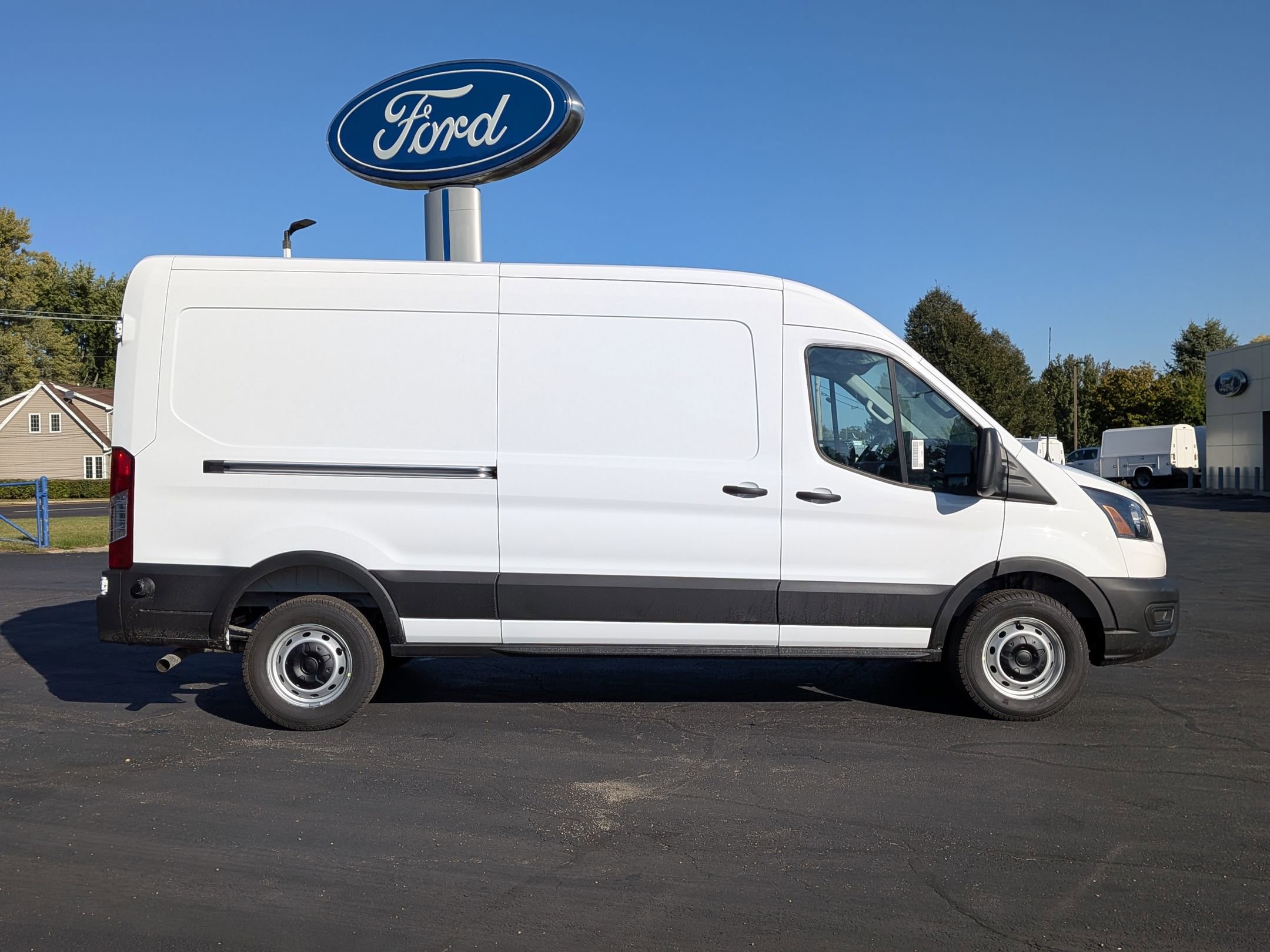 2026 Ford Transit photo 3