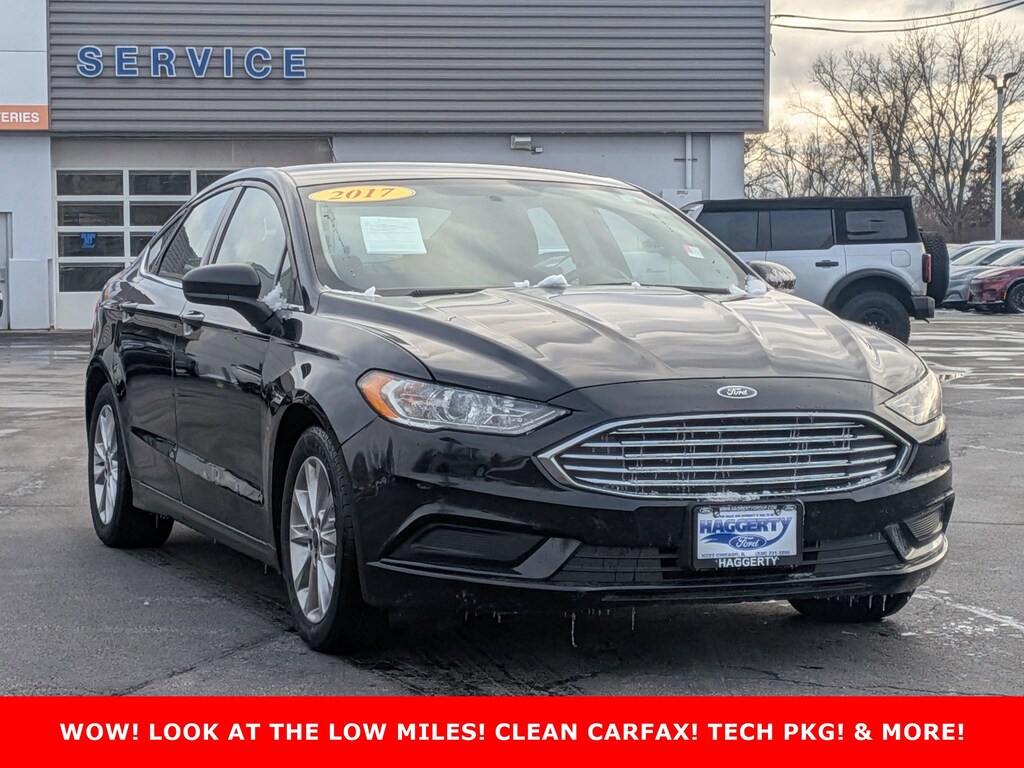 Used 2017 Ford Fusion SE Sedan