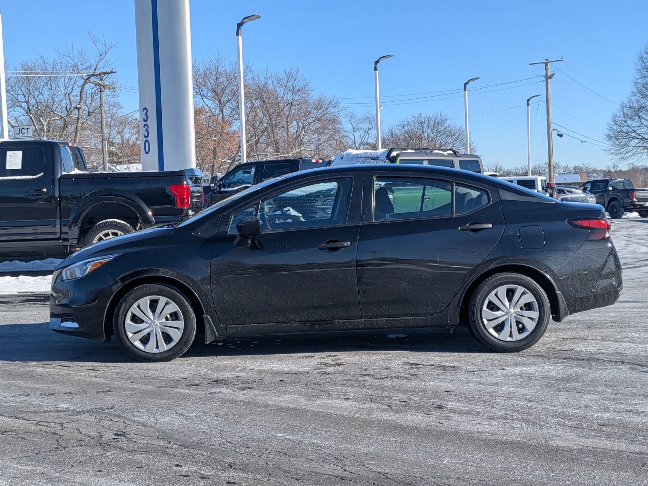 2020 NISSAN VERSA - Image 8