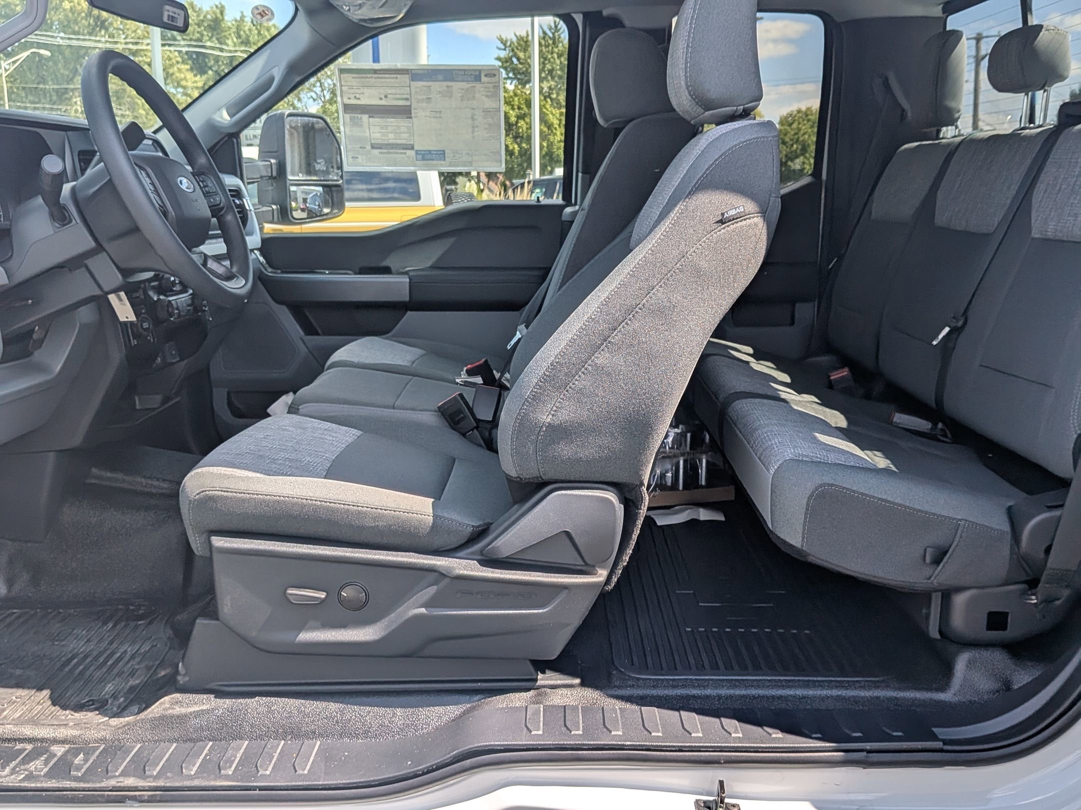 2026 FORD F-250 - Image 21