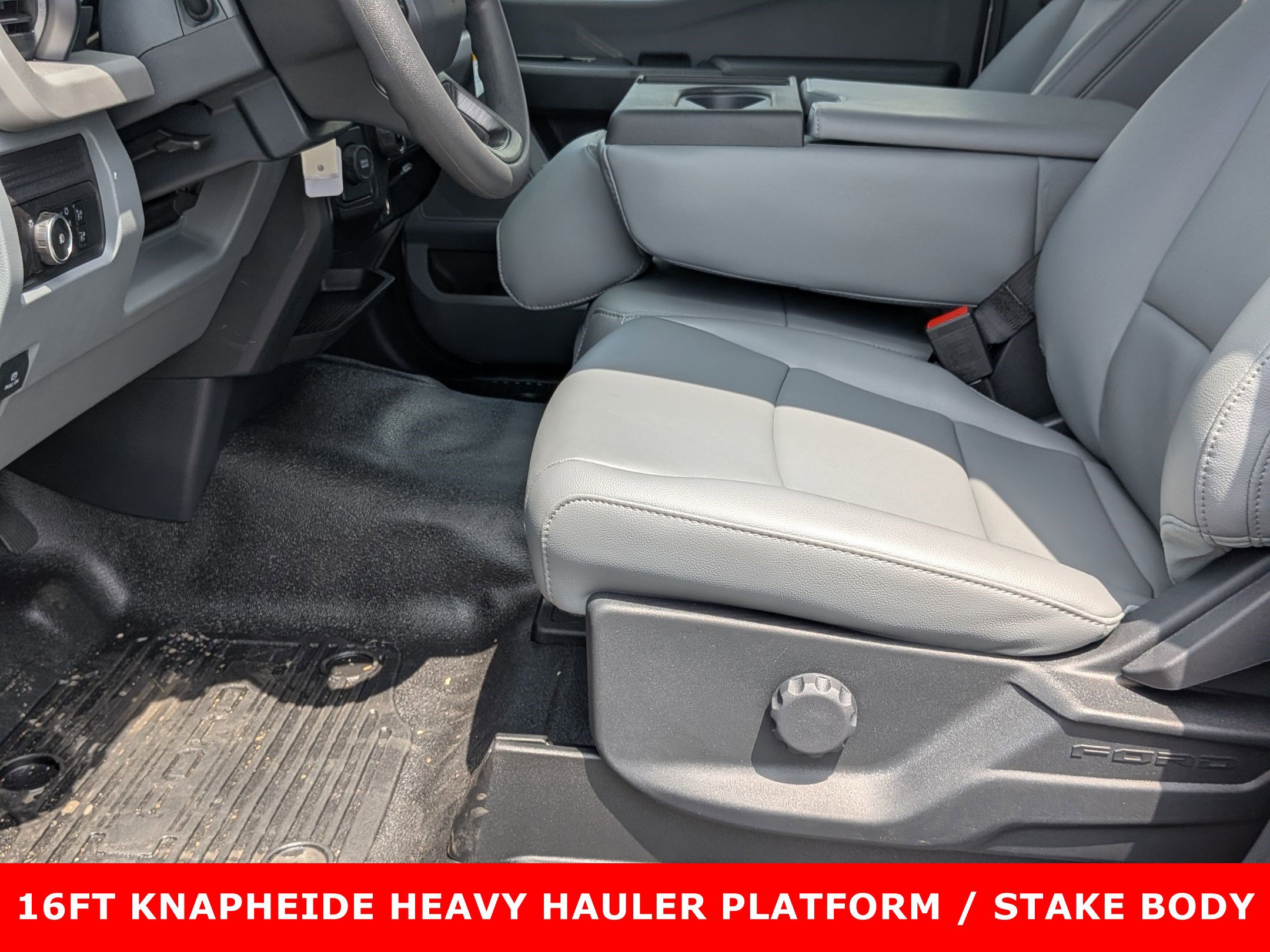 2025 FORD F-550 - Image 11