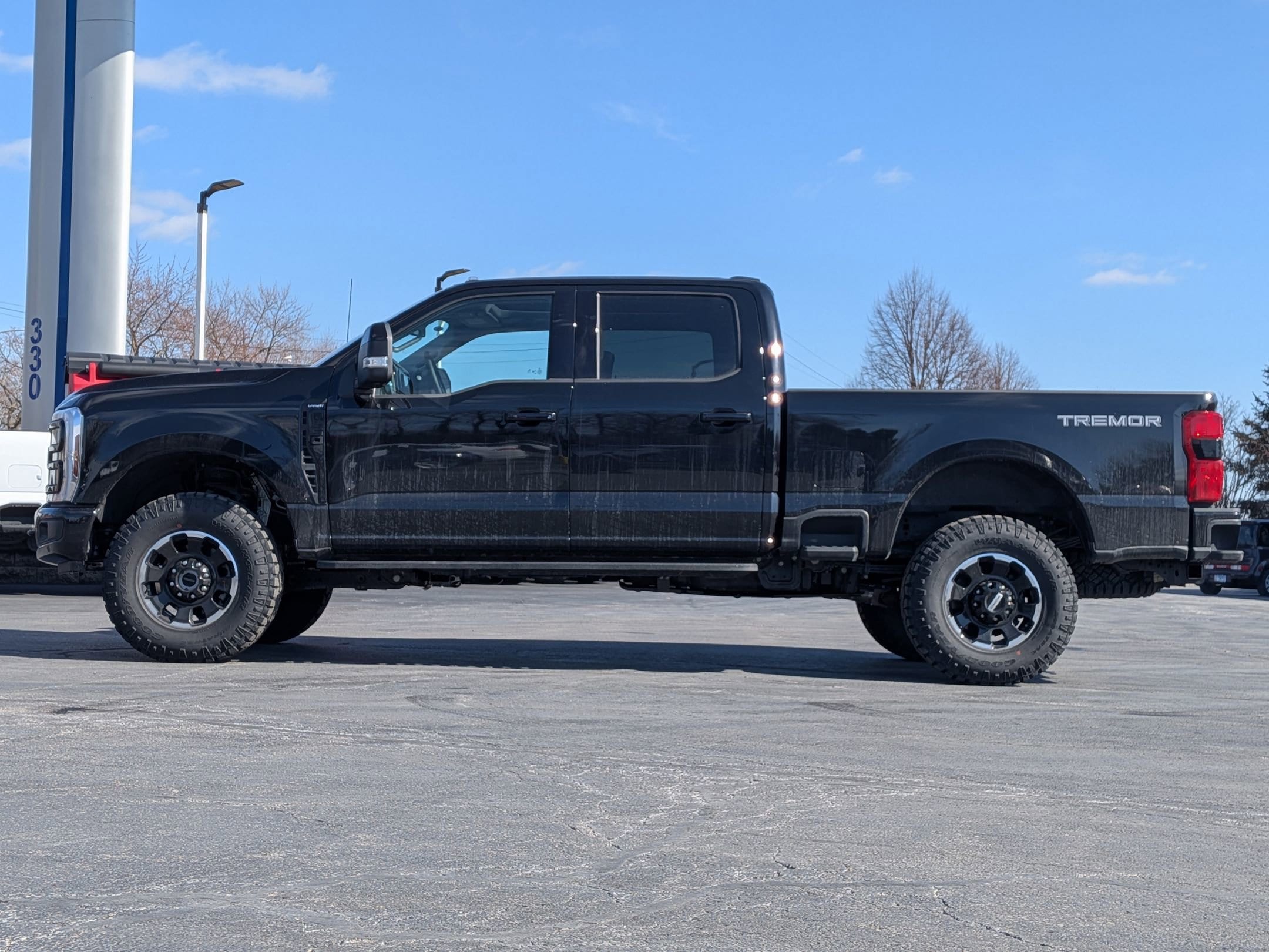 2026 FORD F-250 - Image 8