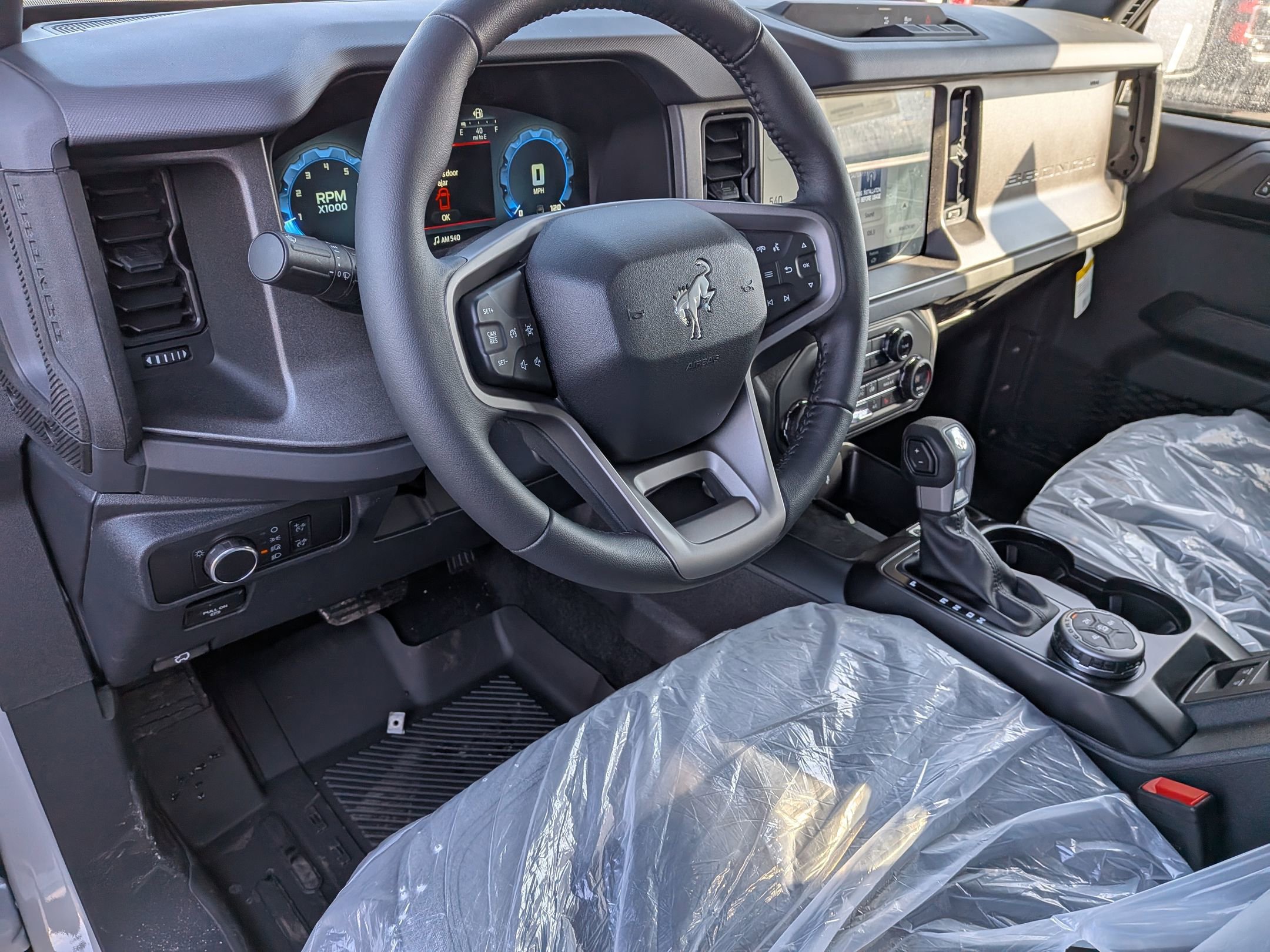 2026 FORD BRONCO - Image 10