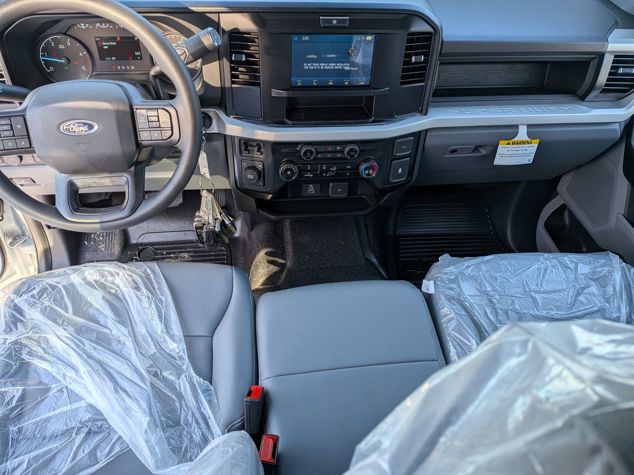 2026 FORD F-450 - Image 17