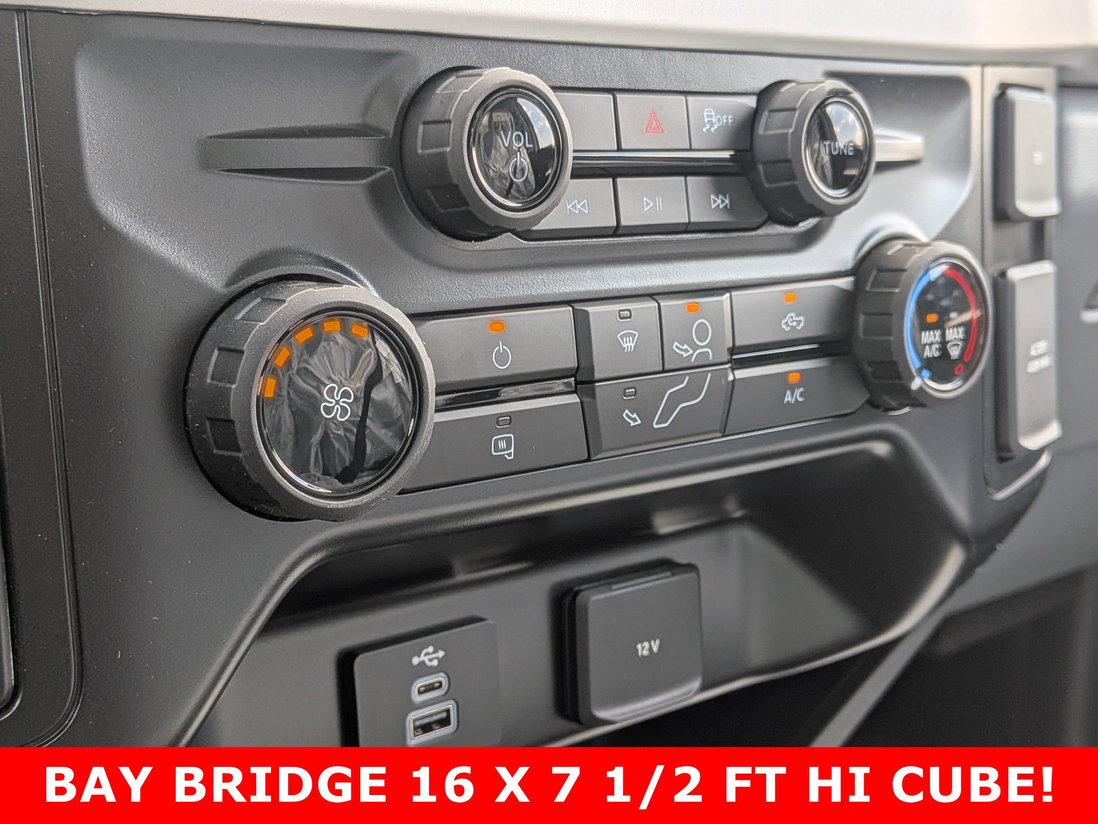 2025 FORD F-450 - Image 19