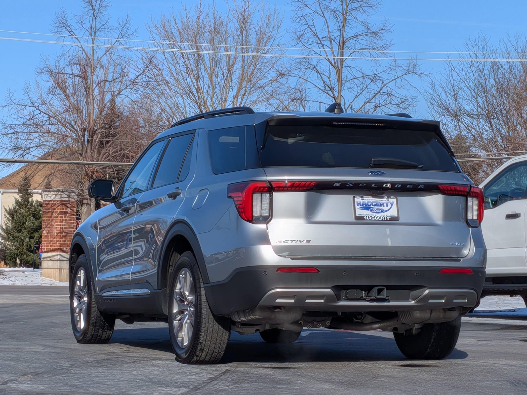 2025 FORD EXPLORER - Image 7