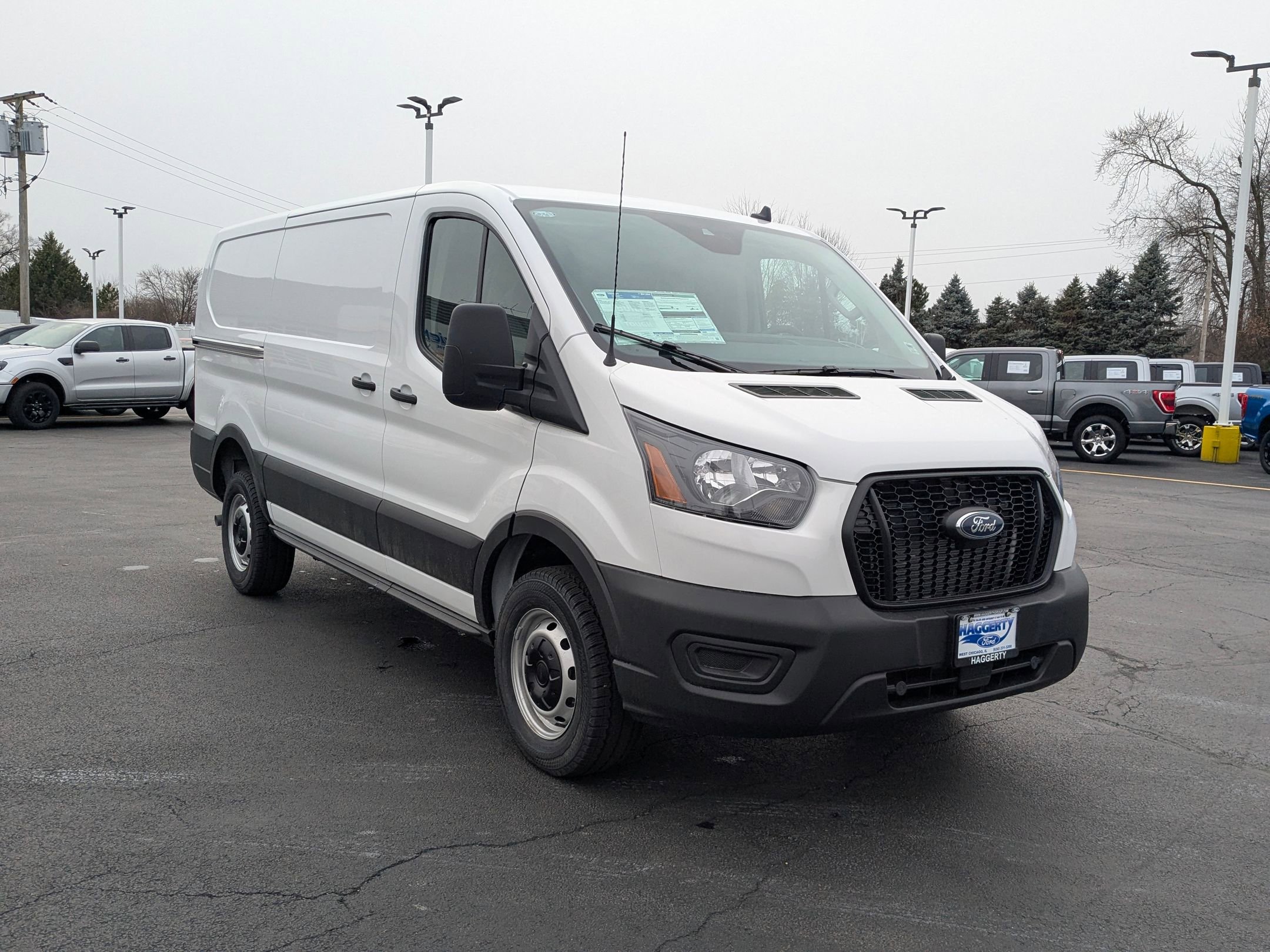 2024 Ford Transit photo 3