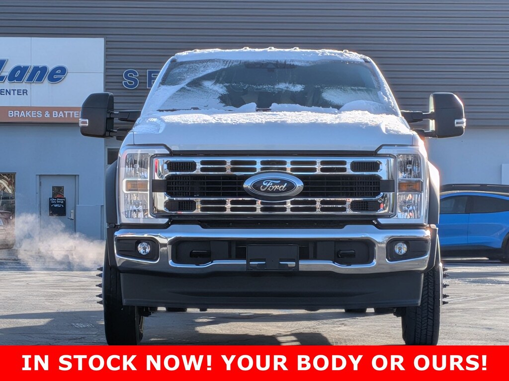 New 2026 Ford Super Duty F-450 DRW XL 4WD SuperCab 192 WB 84 CA