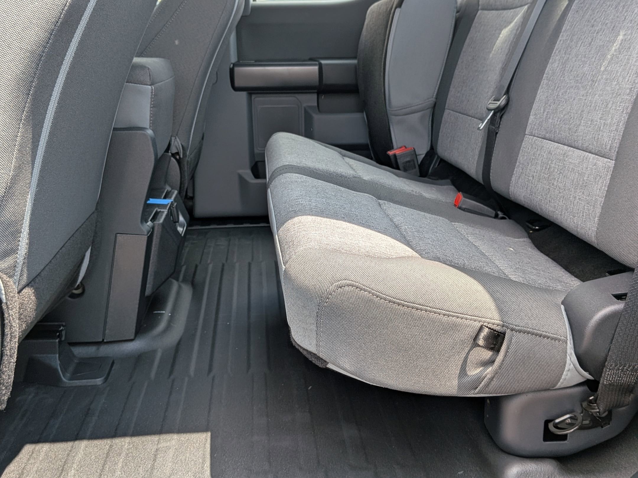 2025 FORD F-150 - Image 20