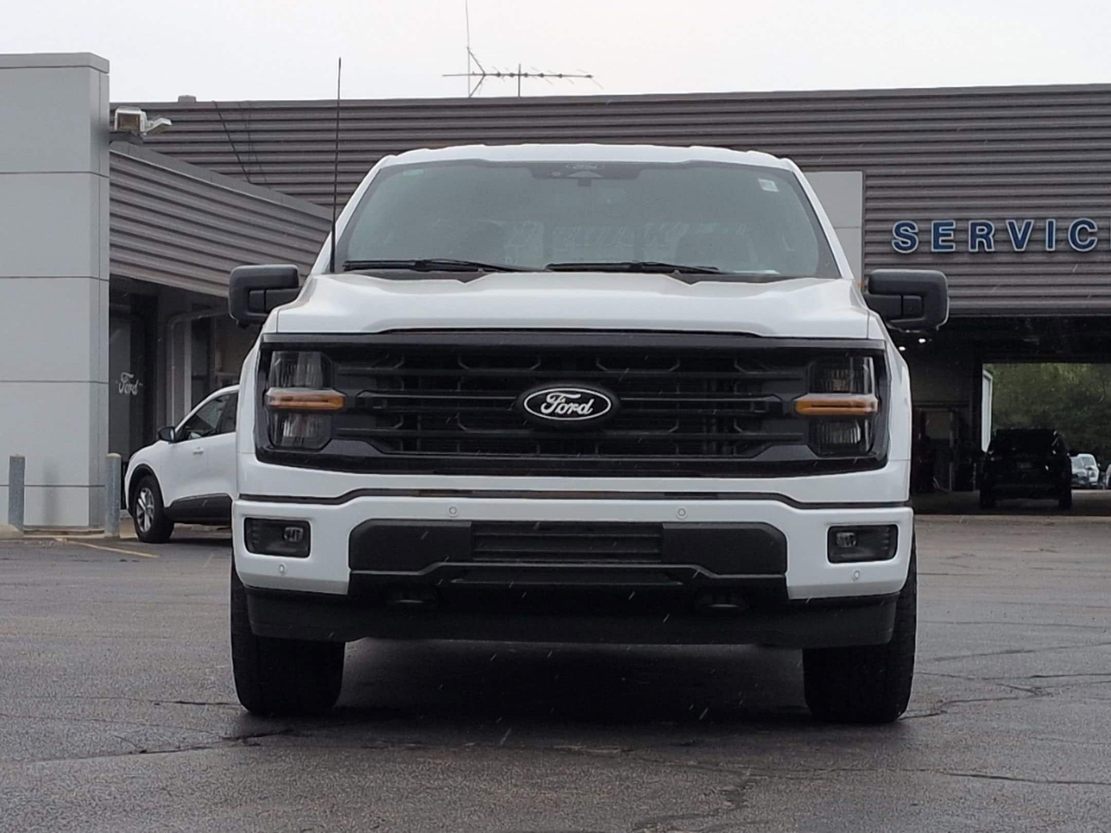 View vehicle photo 2