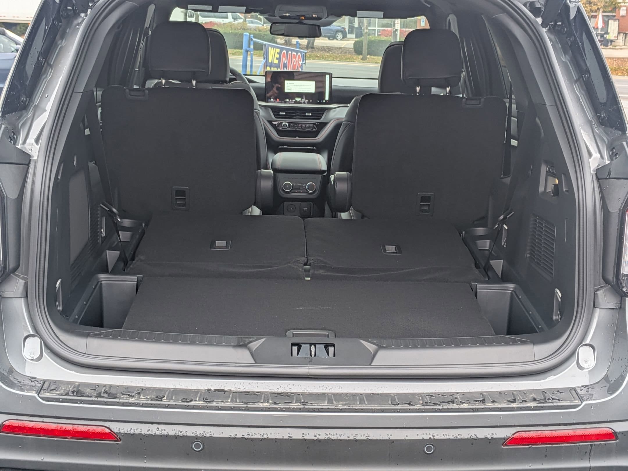 2025 FORD EXPLORER - Image 27