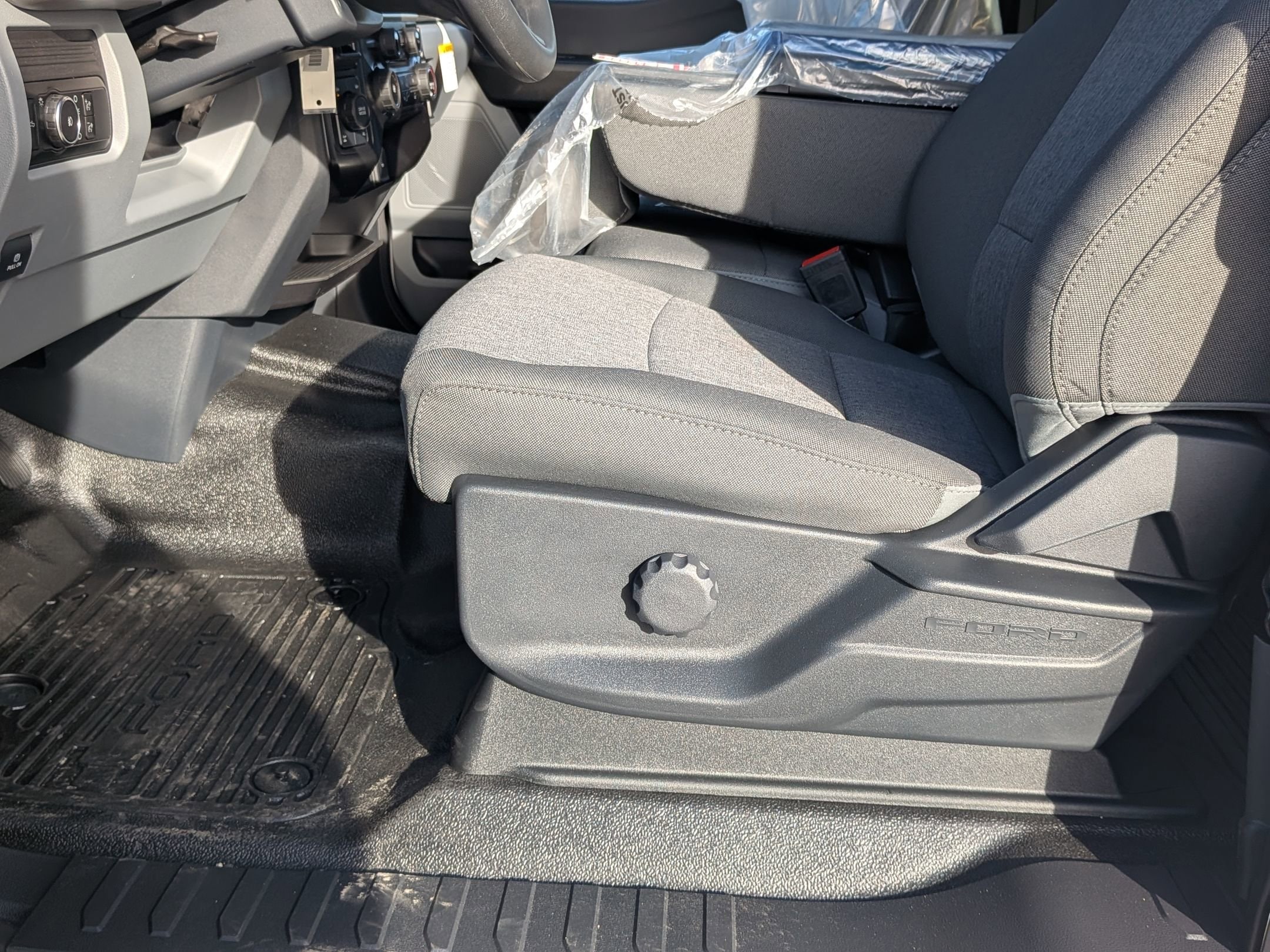 2026 FORD F-250 - Image 11