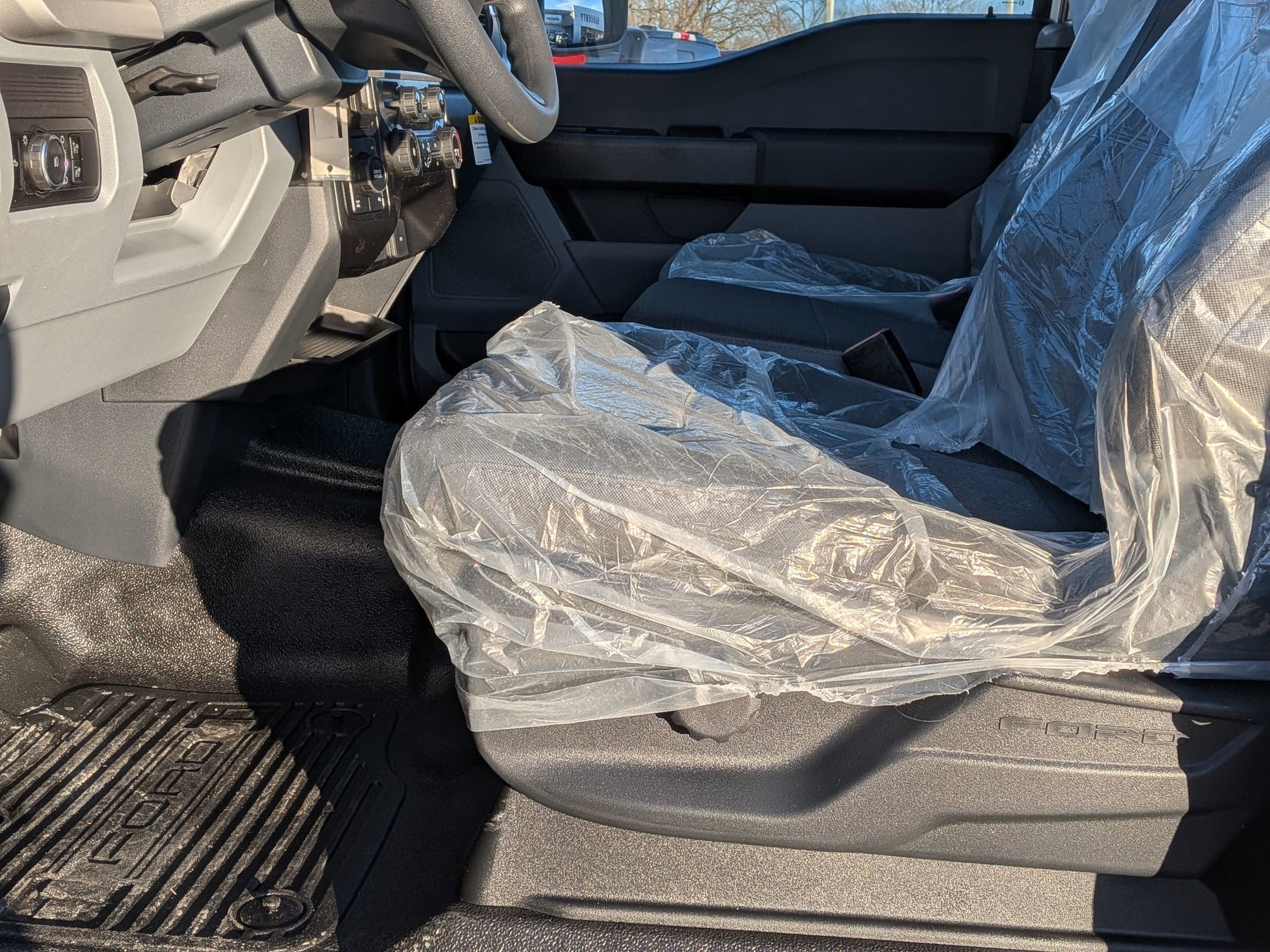 2026 FORD F-250 - Image 11