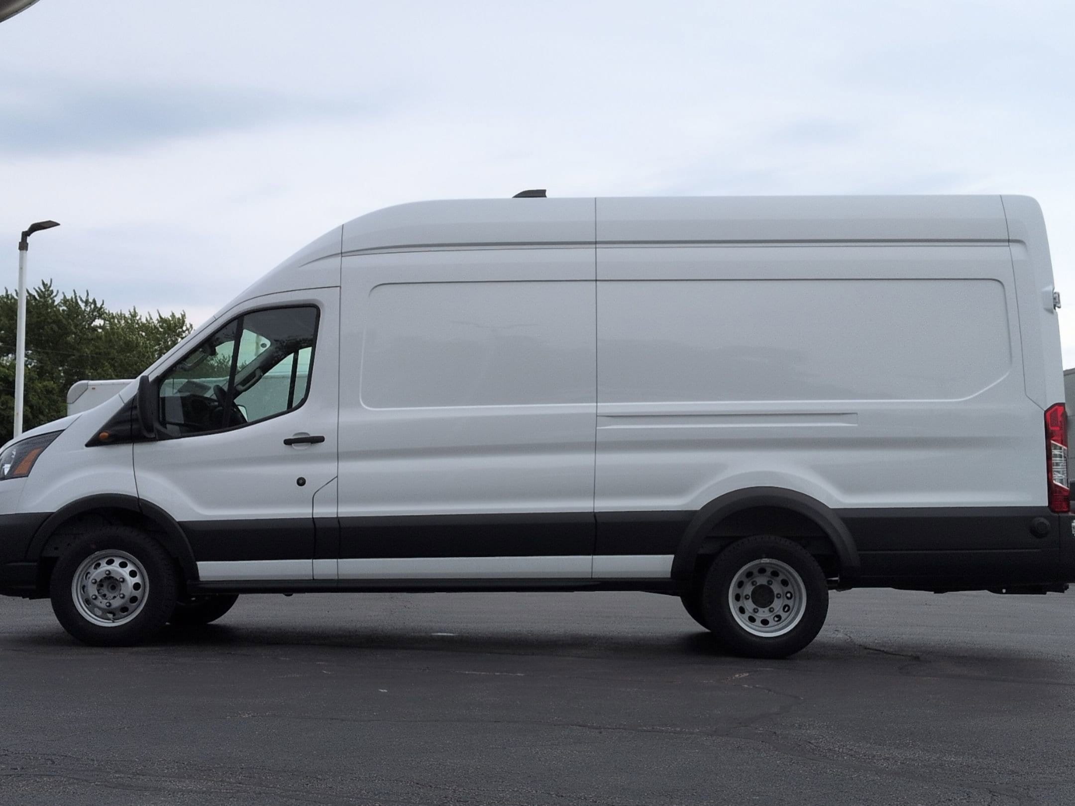 2026 Ford Transit Van Base - Photo 8