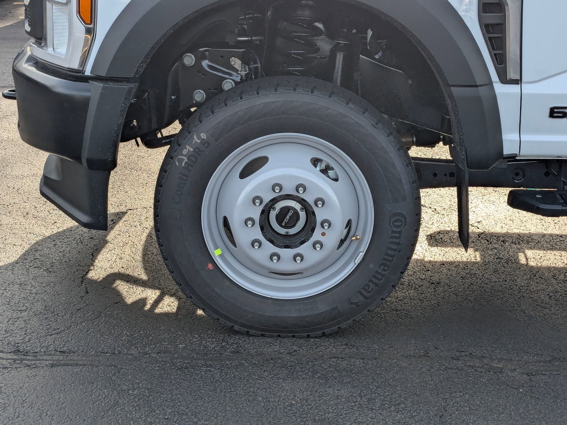 2024 FORD F-450 - Image 9