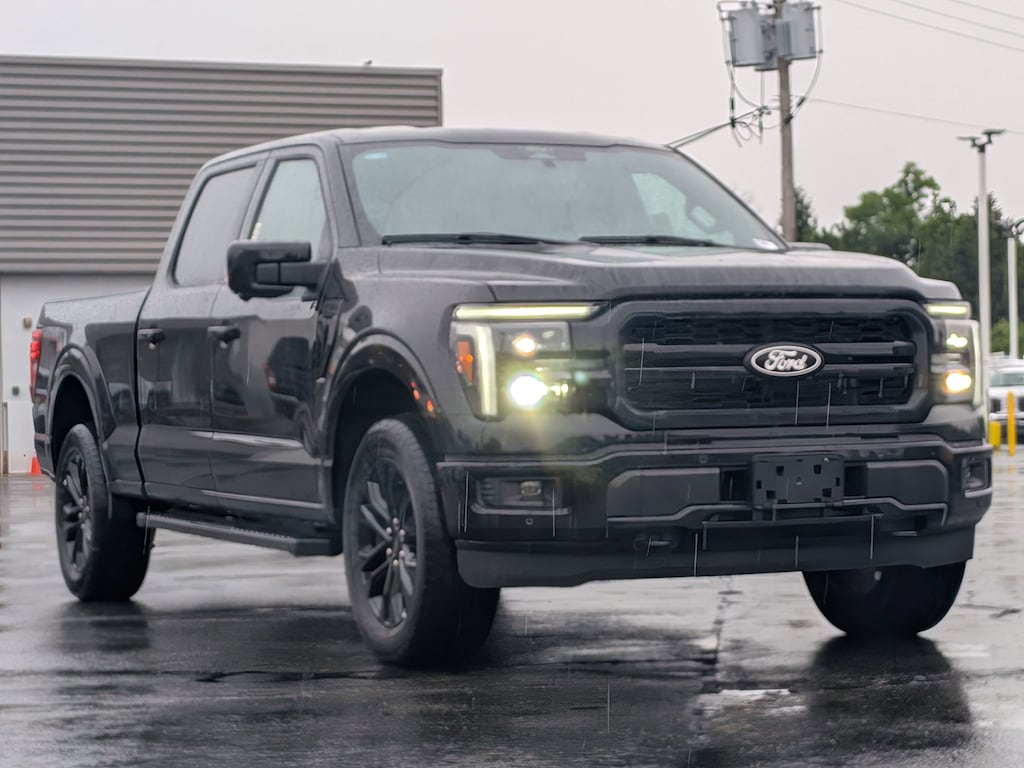 New 2026 Ford F-150 LARIAT 4WD SuperCrew 6.5 Box