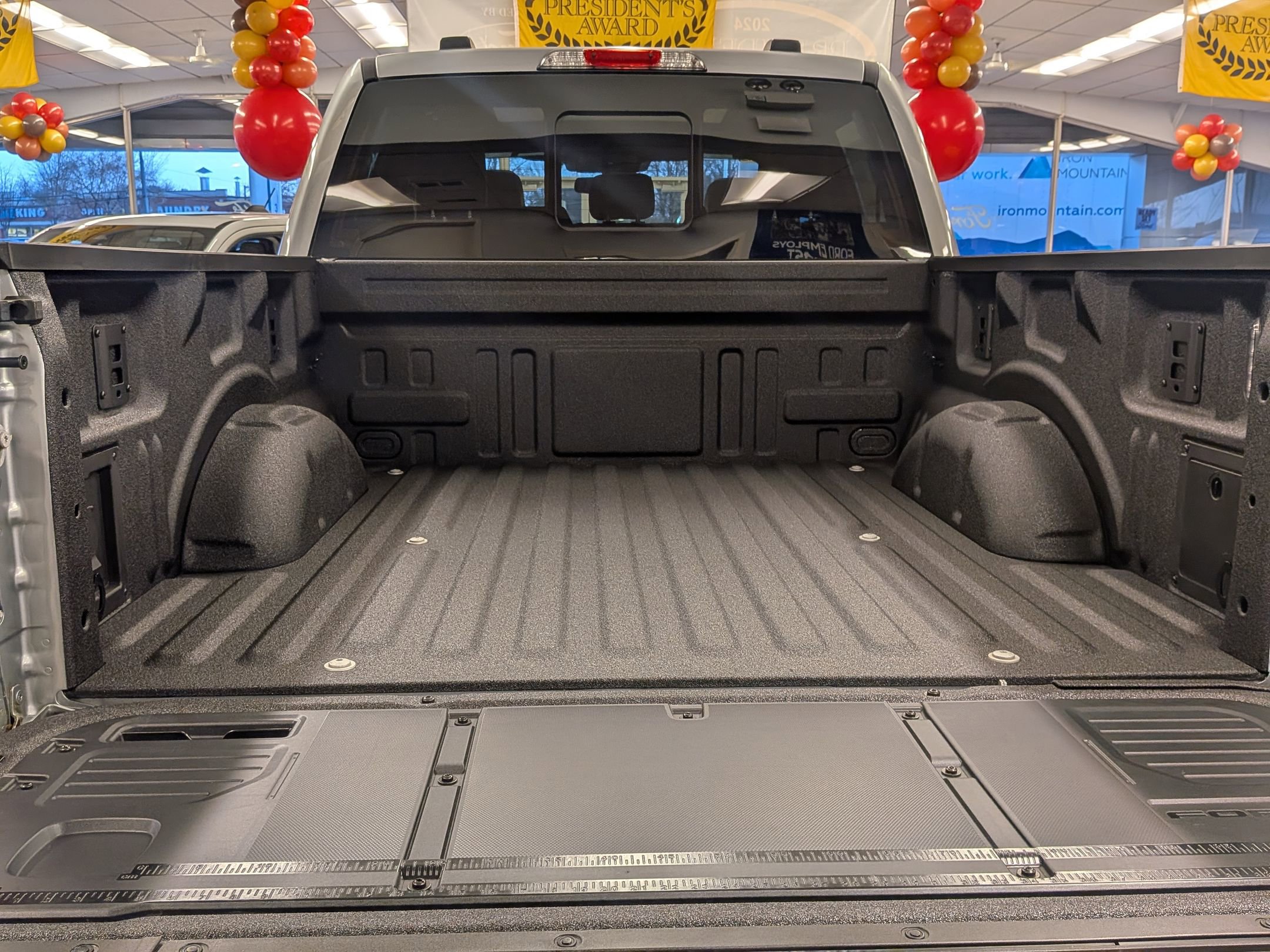 2025 FORD F-150 - Image 26