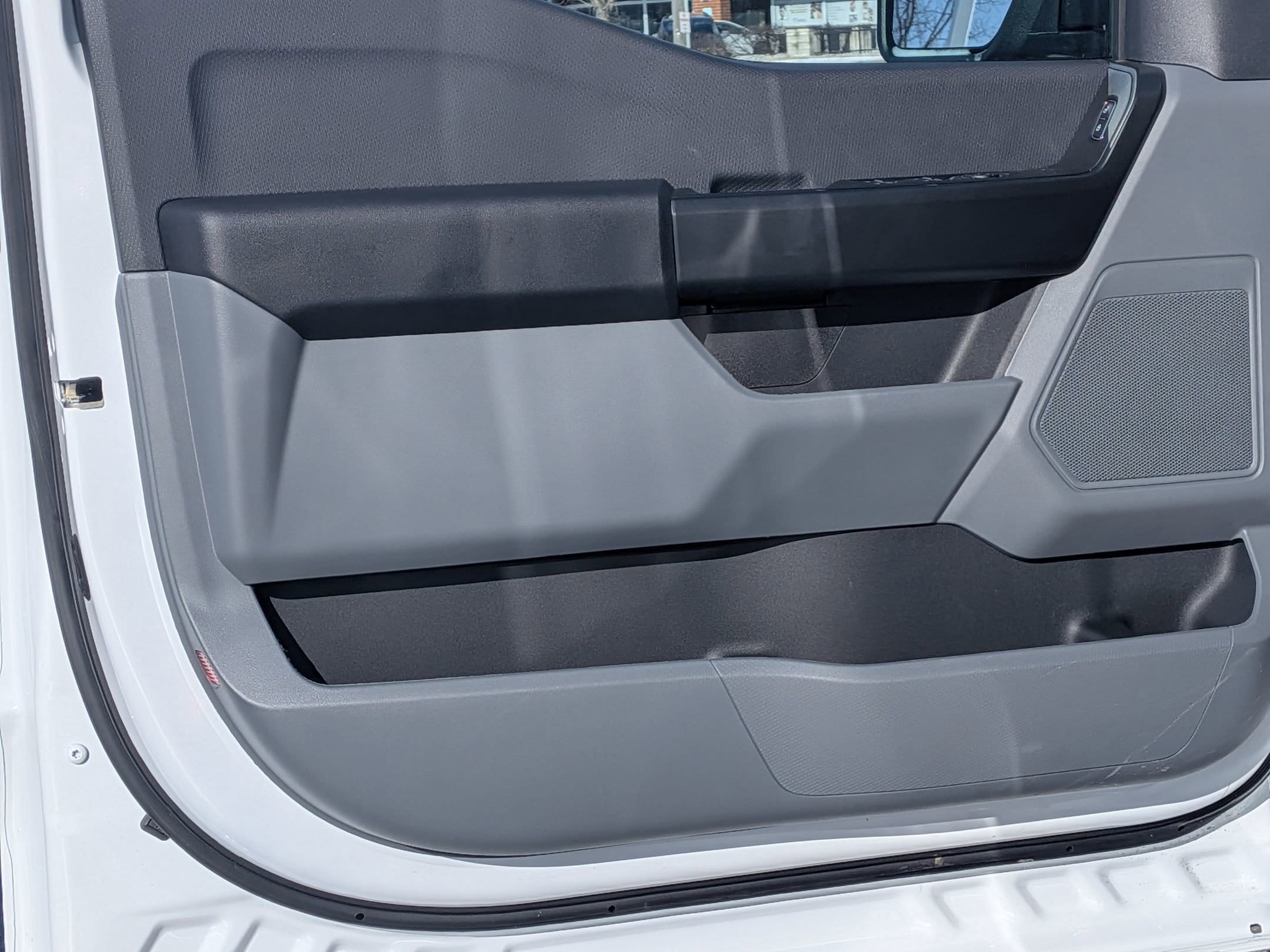 2025 FORD F-150 - Image 12