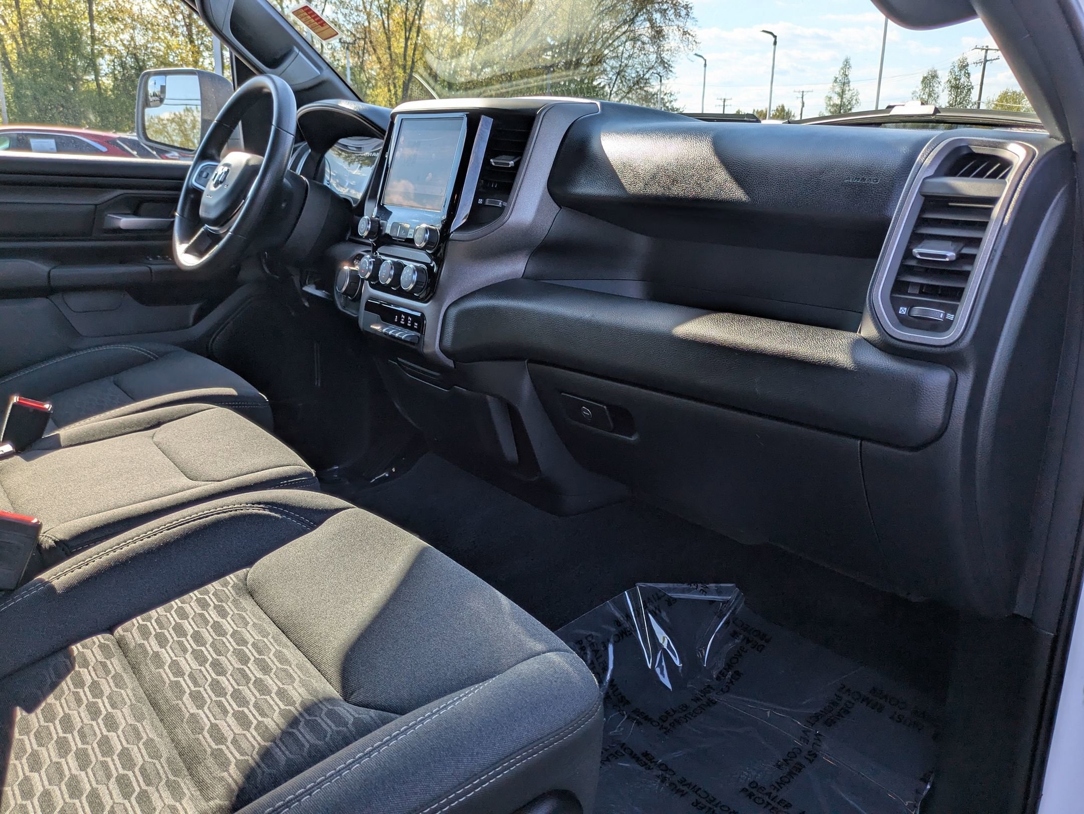 2025 RAM 1500 - Image 24