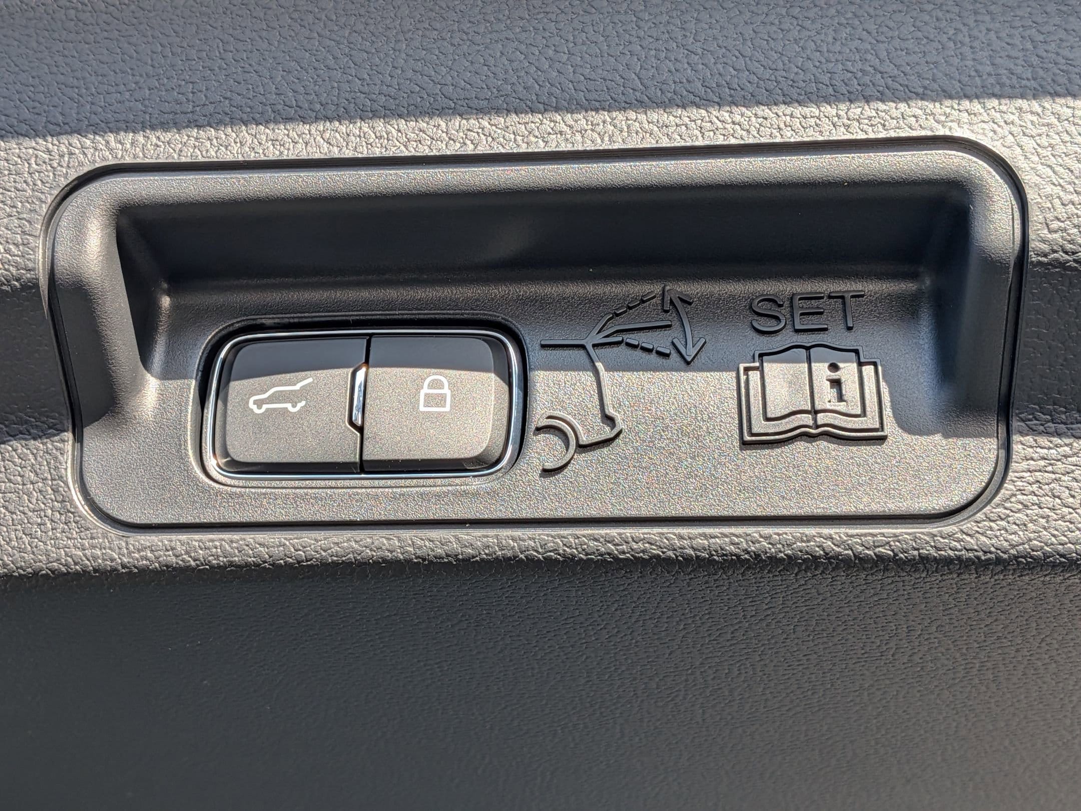 2026 FORD EXPLORER - Image 24