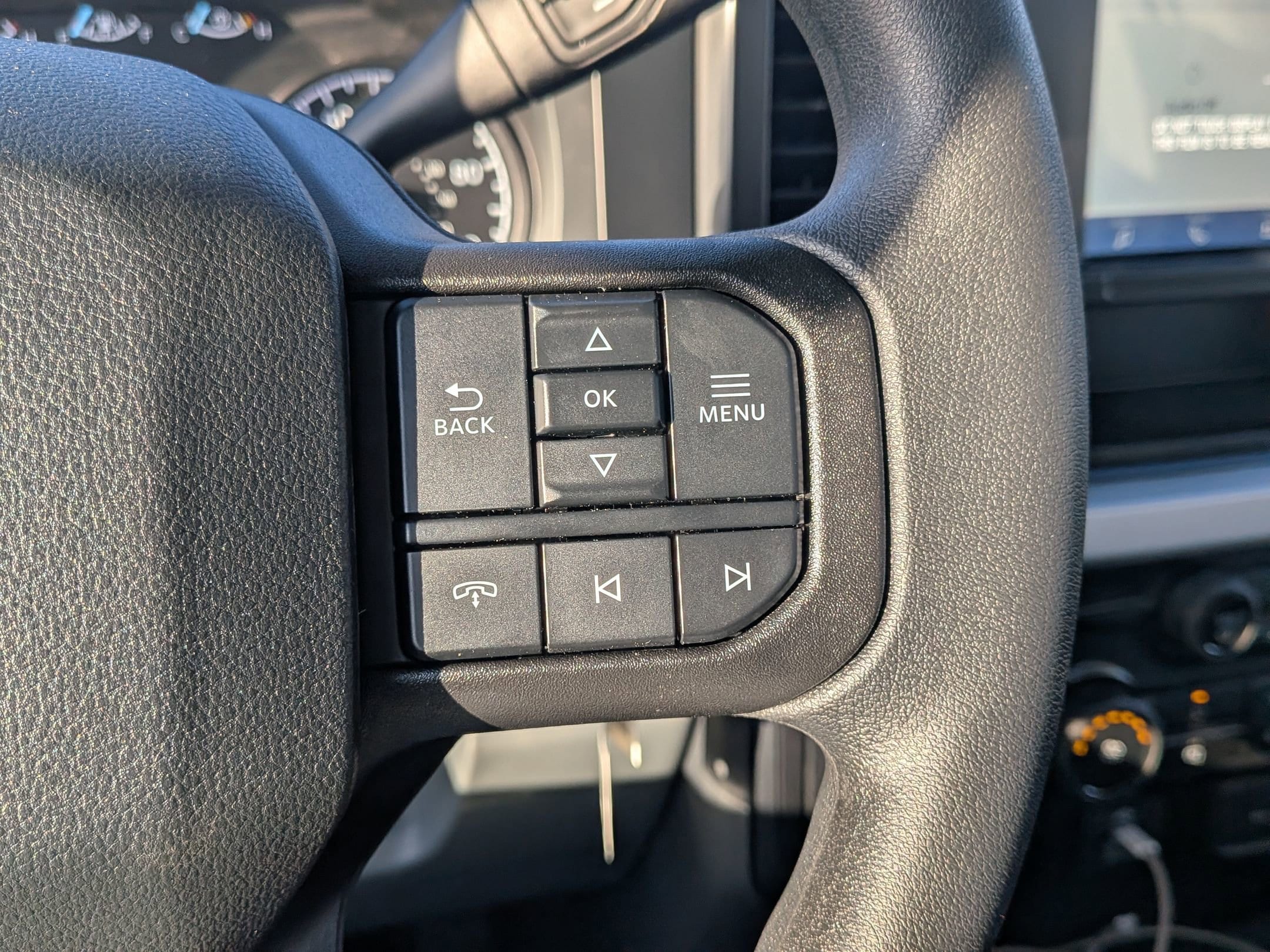 2026 FORD F-550 - Image 14