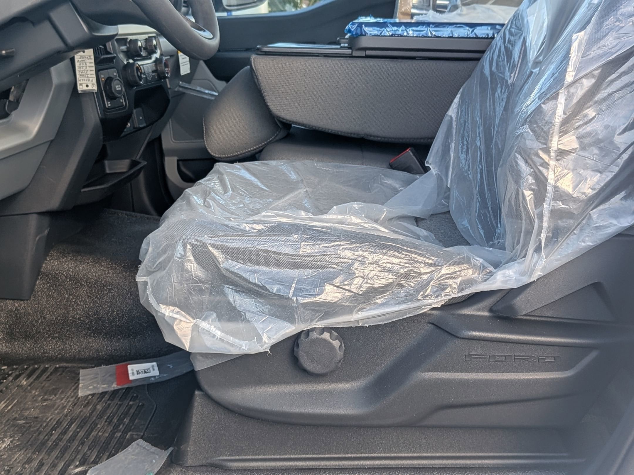 2026 FORD F-250 - Image 11