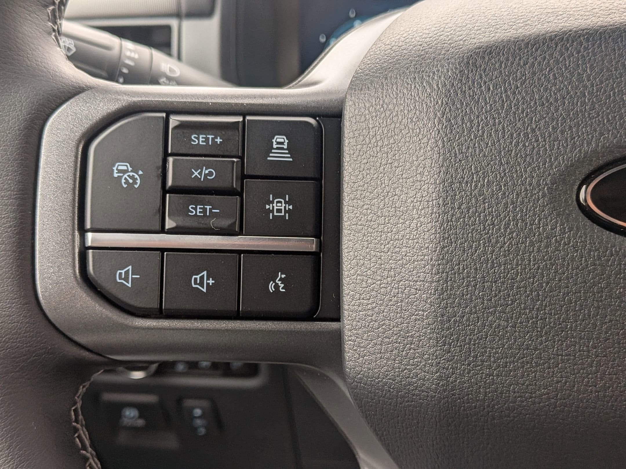 2025 FORD F-150 - Image 14