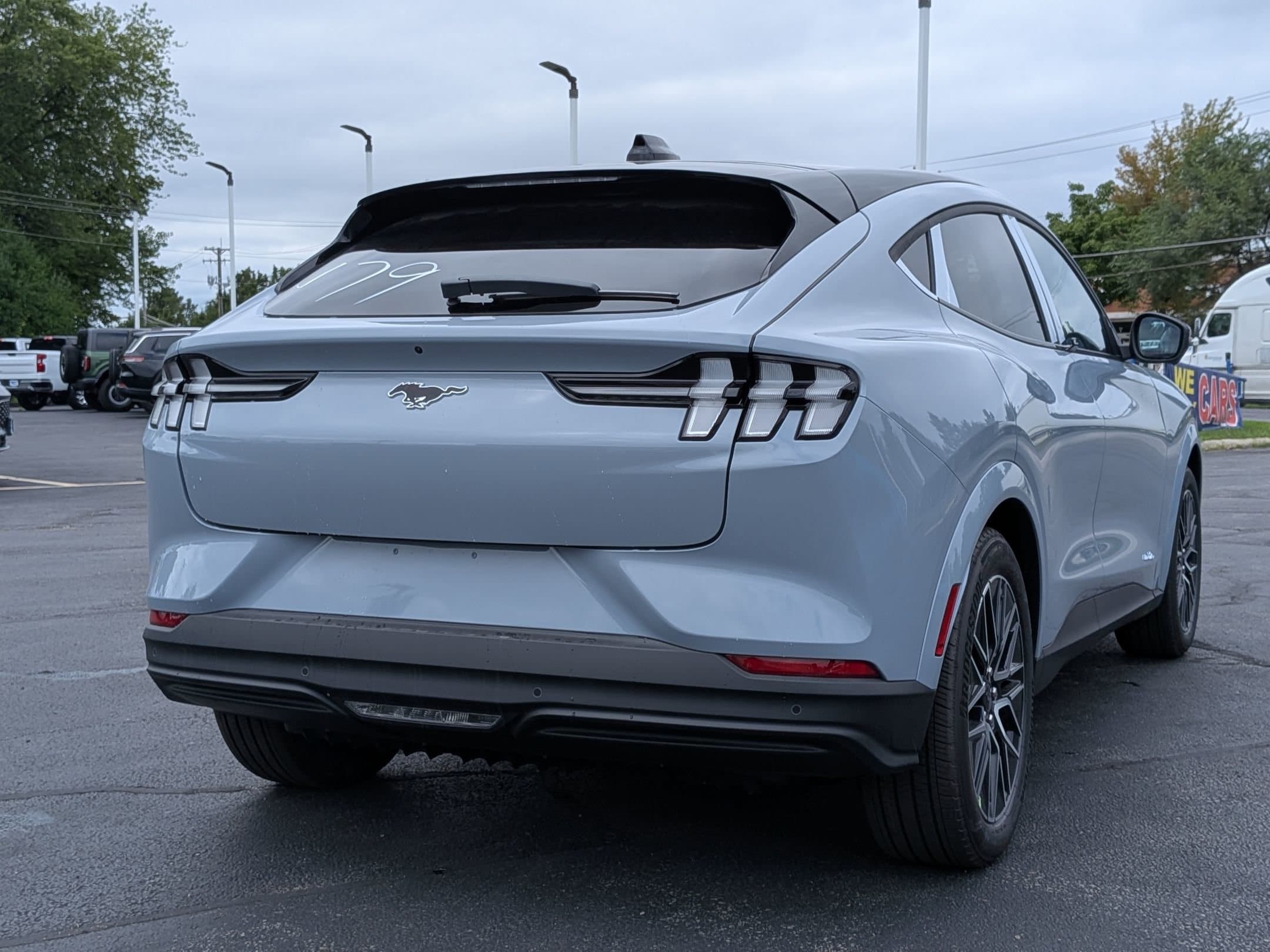 2025 FORD MUSTANG MACH-E - Image 5