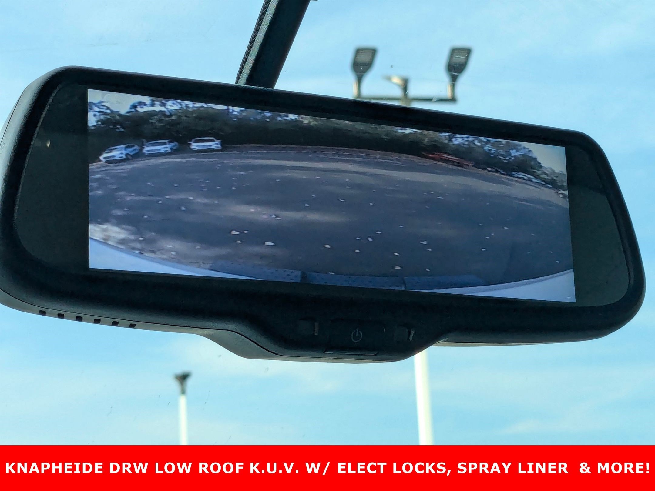 2025 FORD E-350 - Image 18