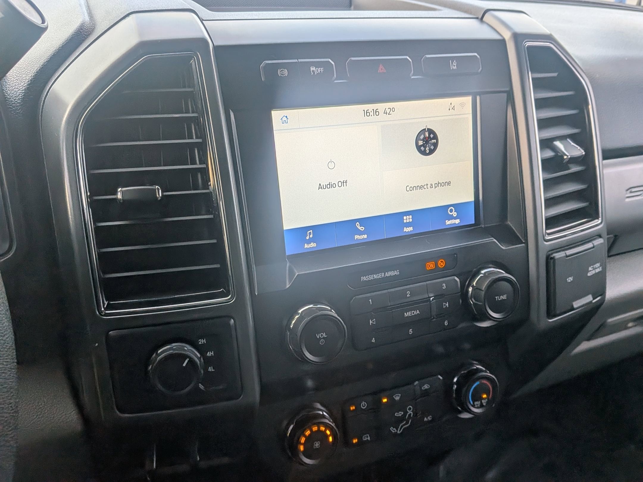 2020 FORD F-450 - Image 16