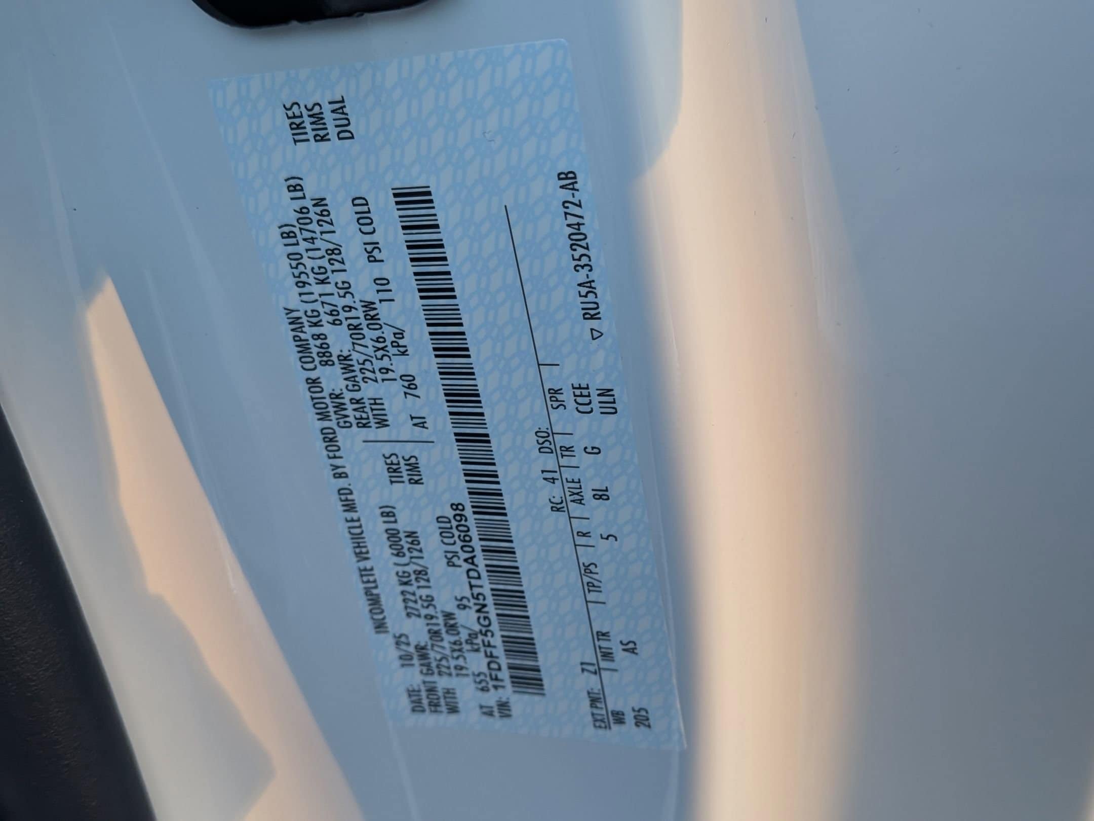 2026 FORD F-550 - Image 23