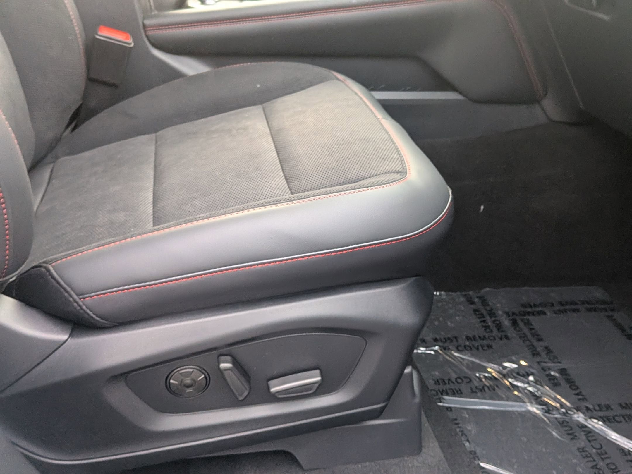 2026 FORD EXPLORER - Image 27