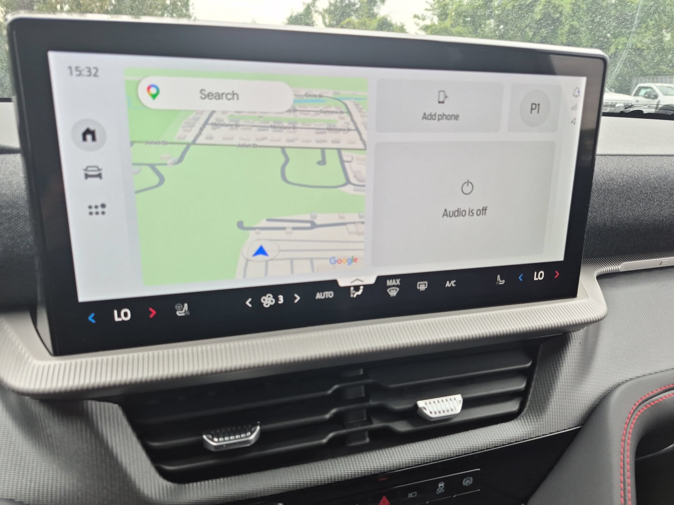 2026 Ford Explorer ST-Line - Photo 17