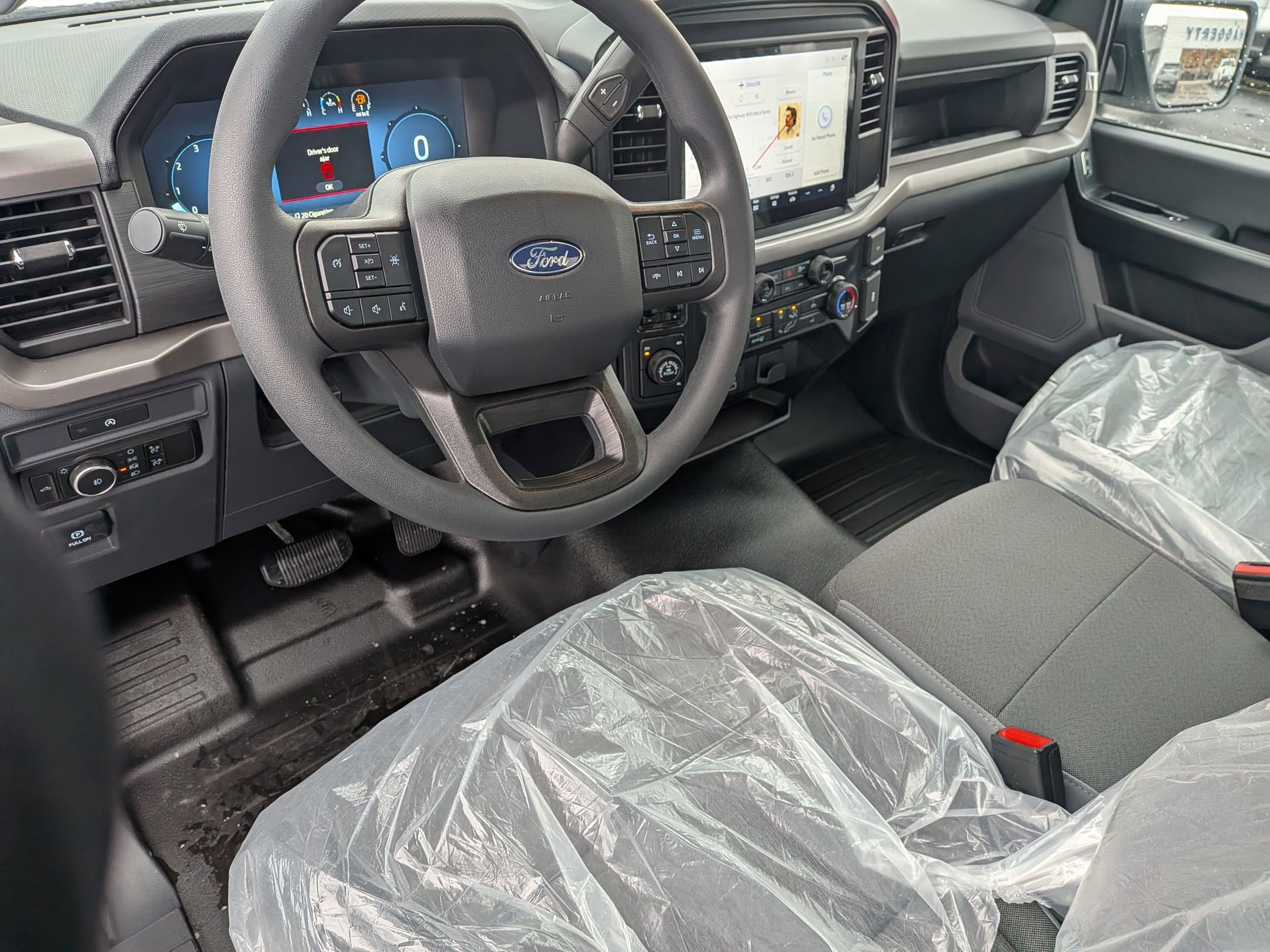 2025 FORD F-150 - Image 10