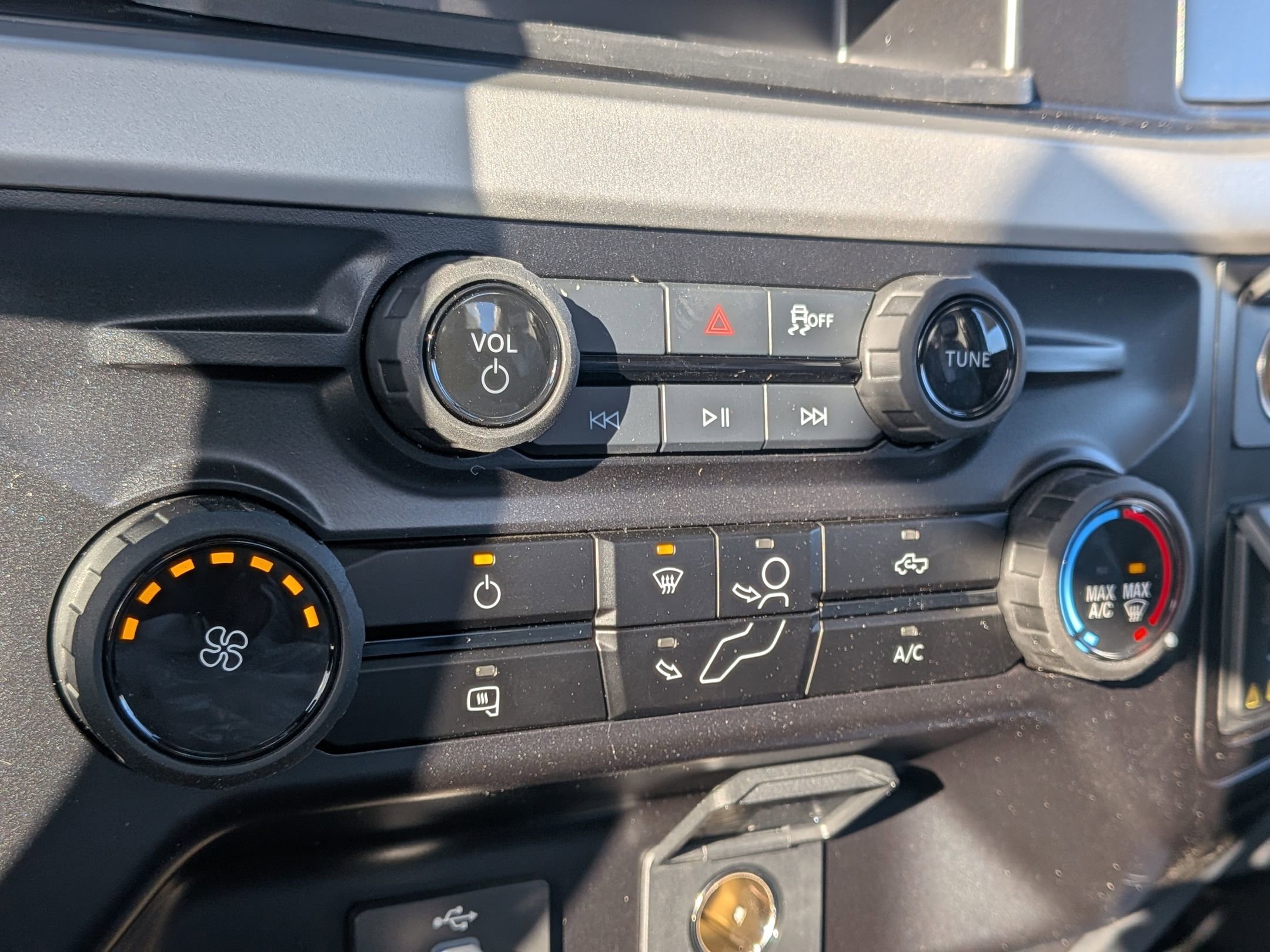 2026 FORD F-550 - Image 18