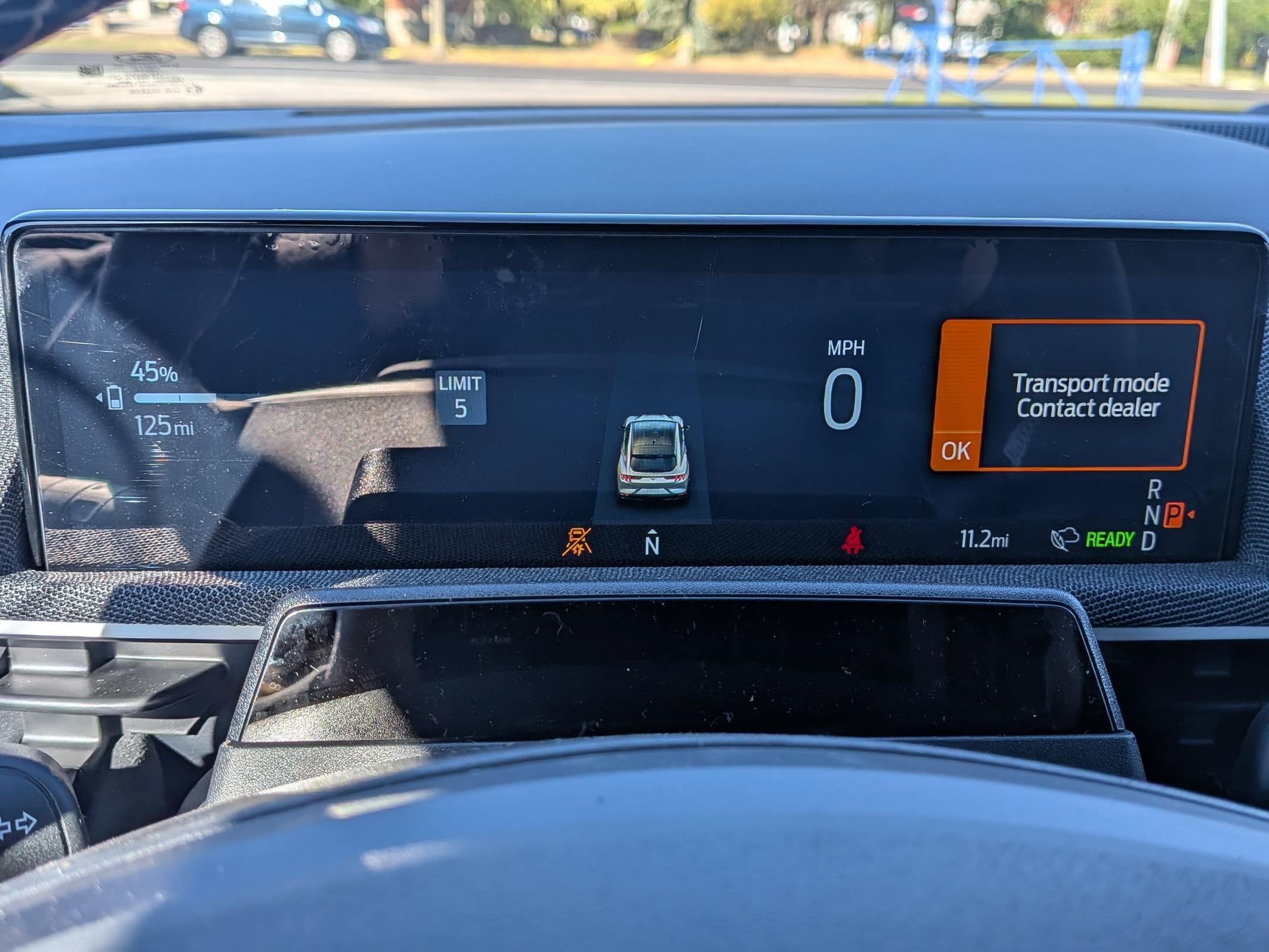 2025 FORD MUSTANG MACH-E - Image 15