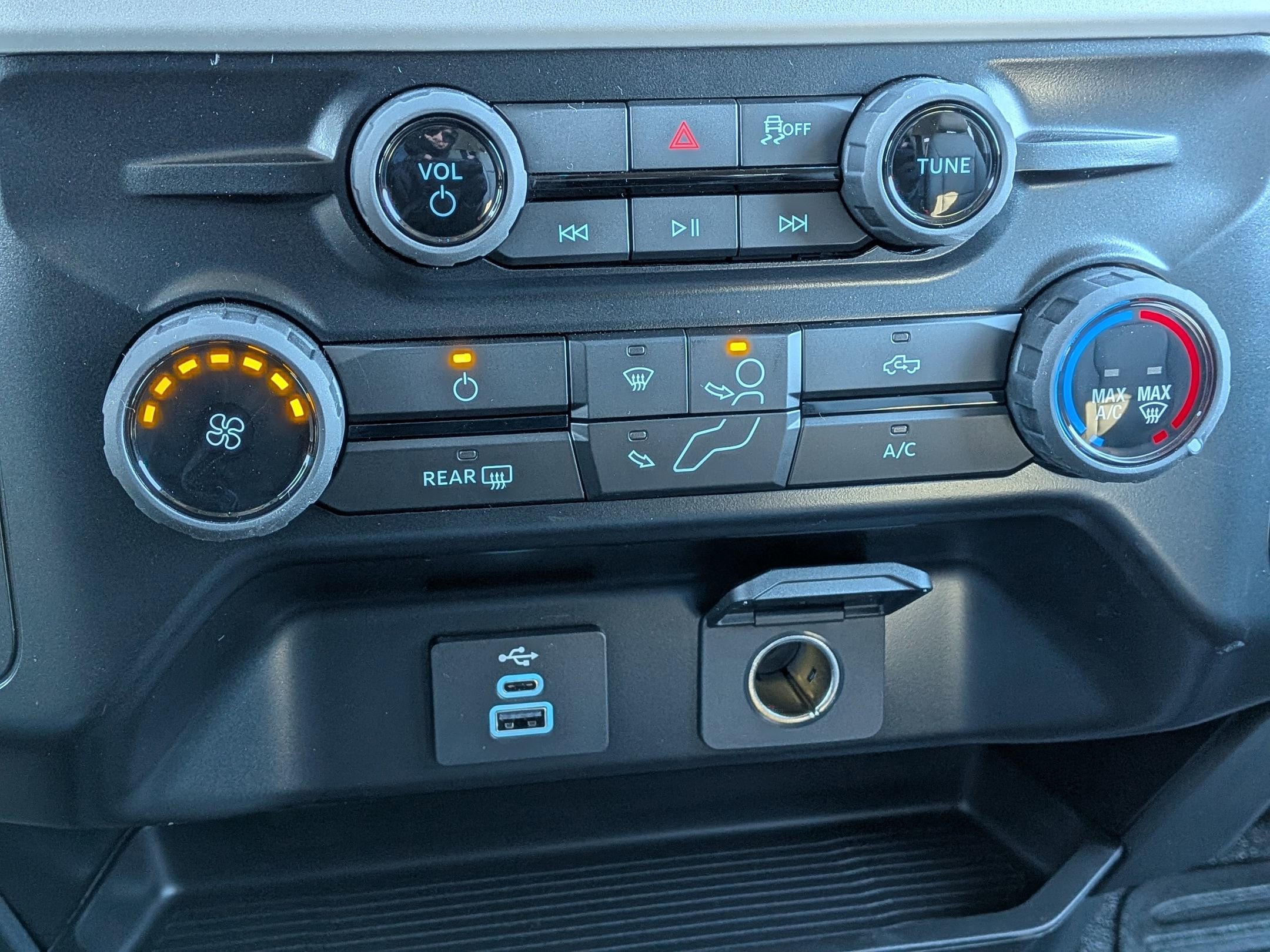 2026 FORD F-250 - Image 17