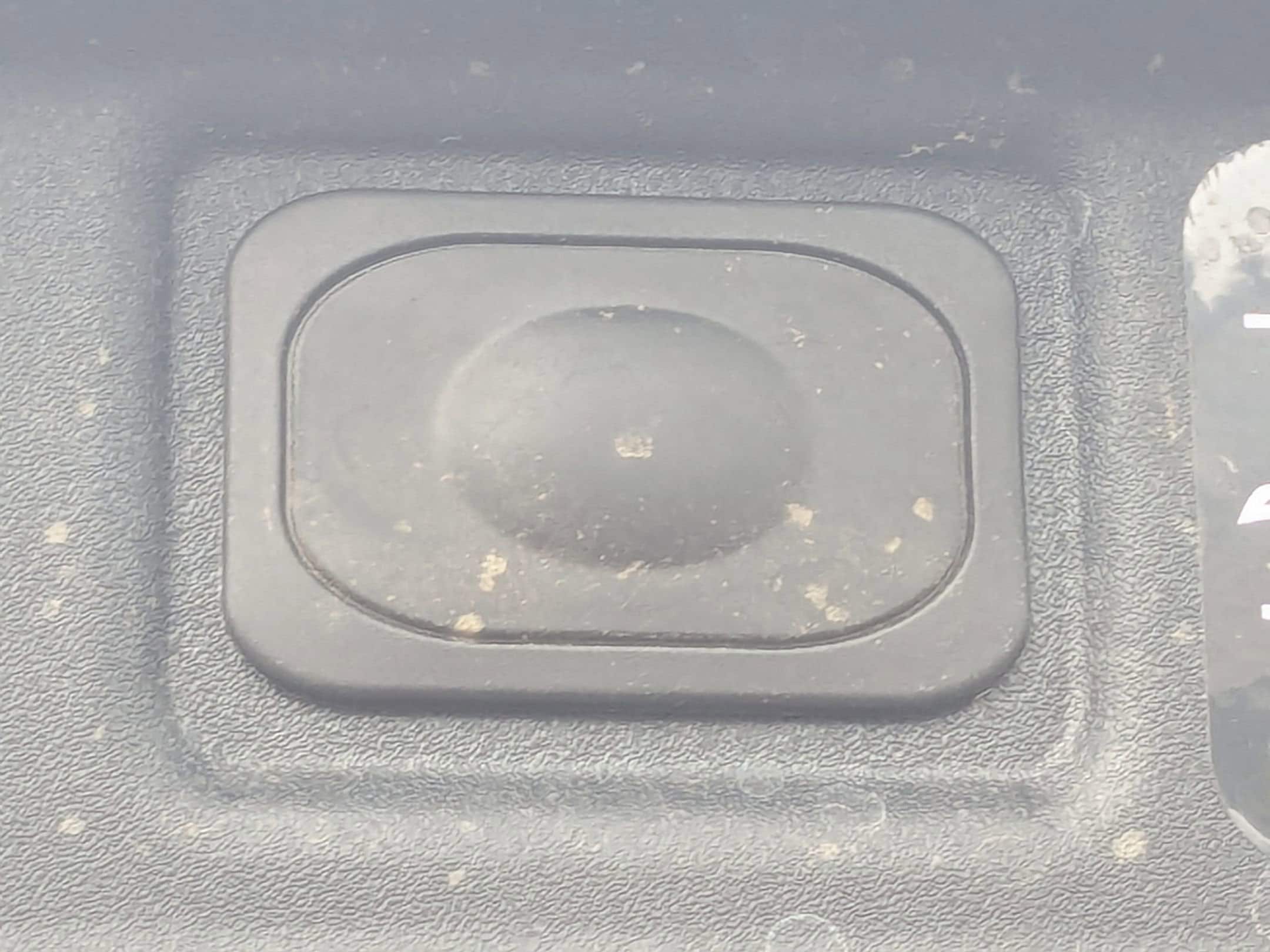 2025 FORD MUSTANG MACH-E - Image 30