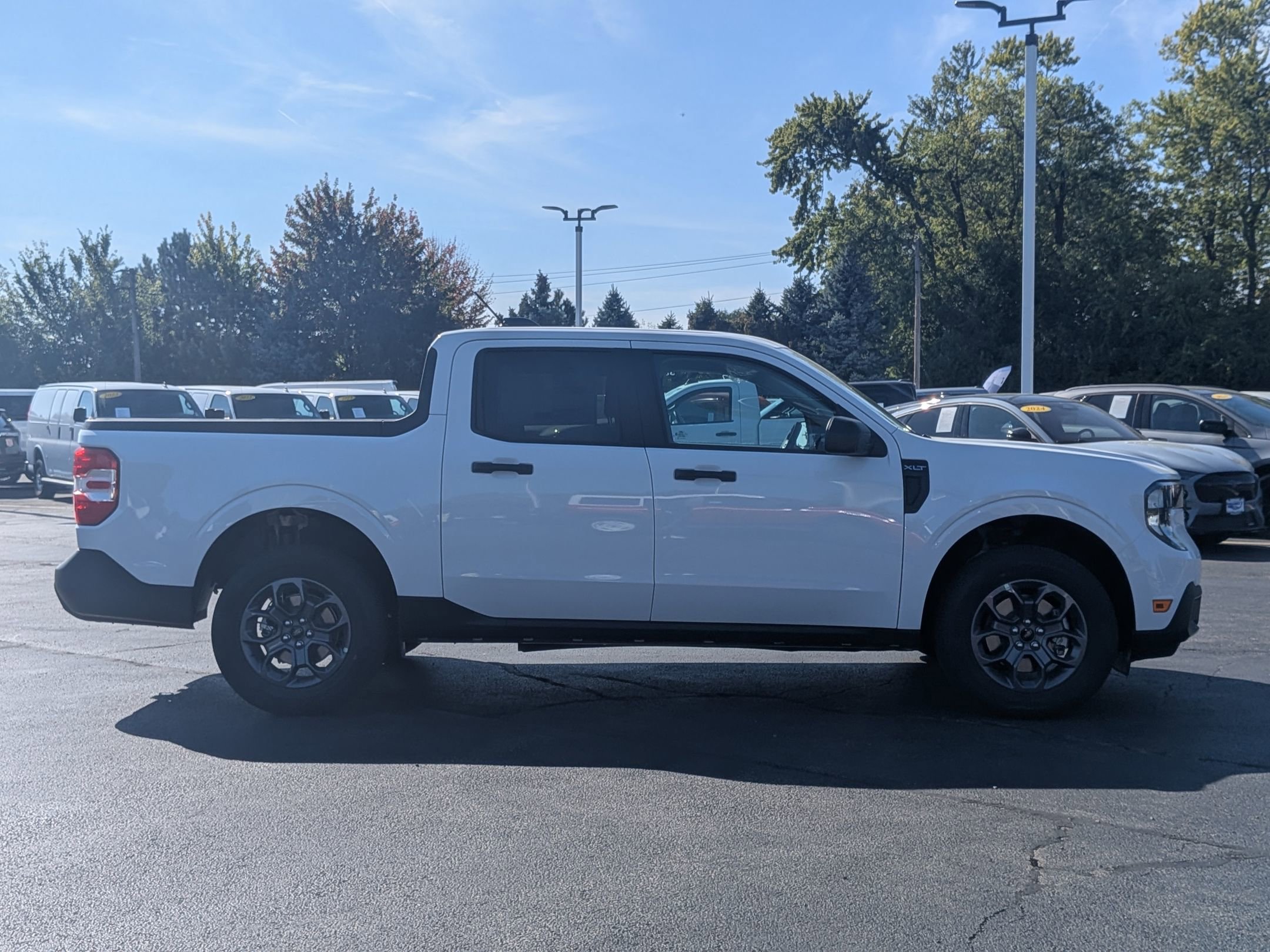2025 Ford Maverick XLT photo 3