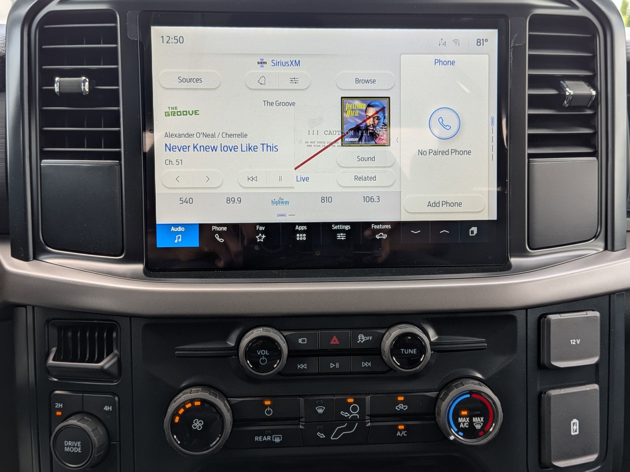 2025 FORD F-150 - Image 19