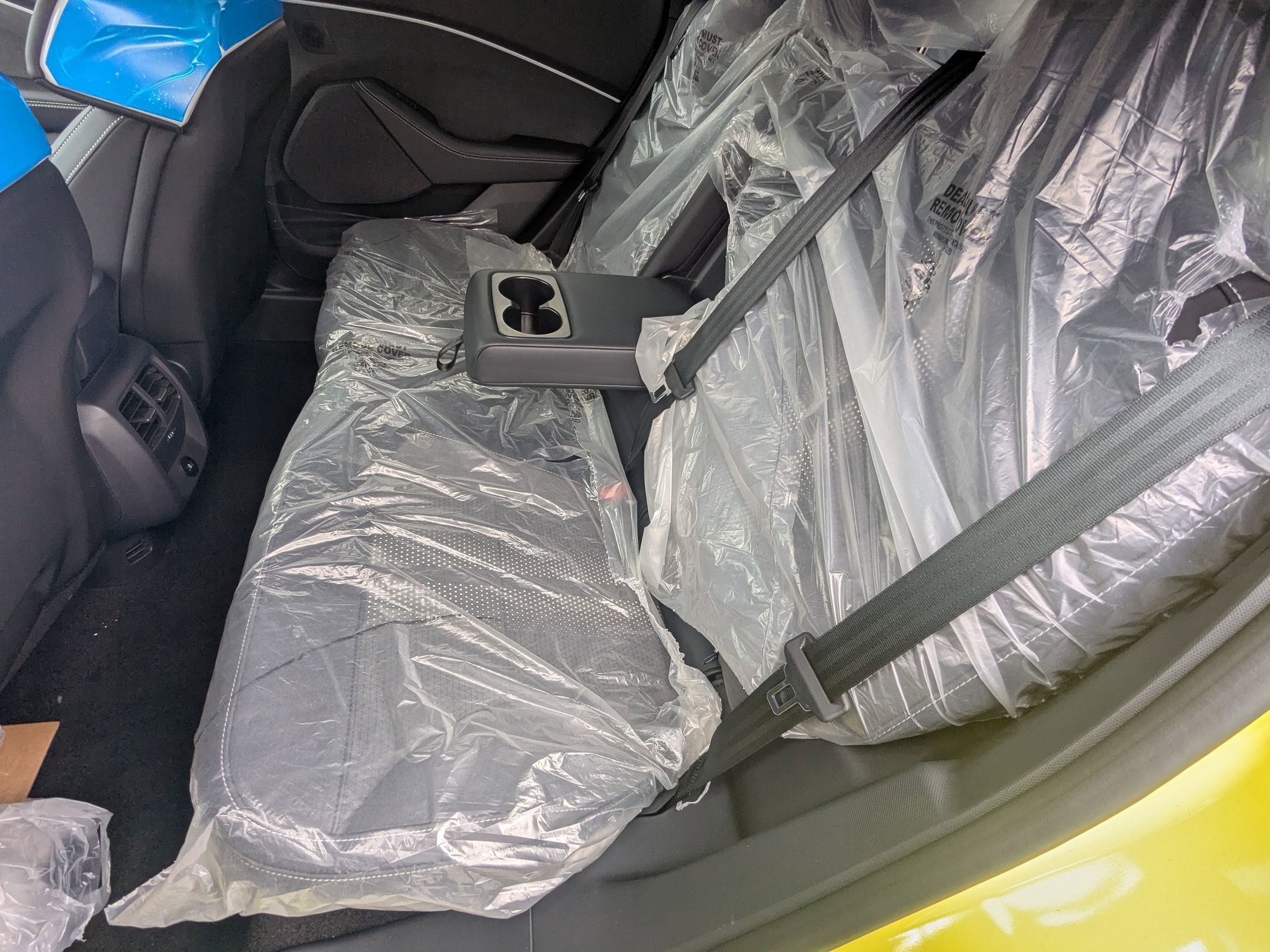 2025 FORD MUSTANG MACH-E - Image 24