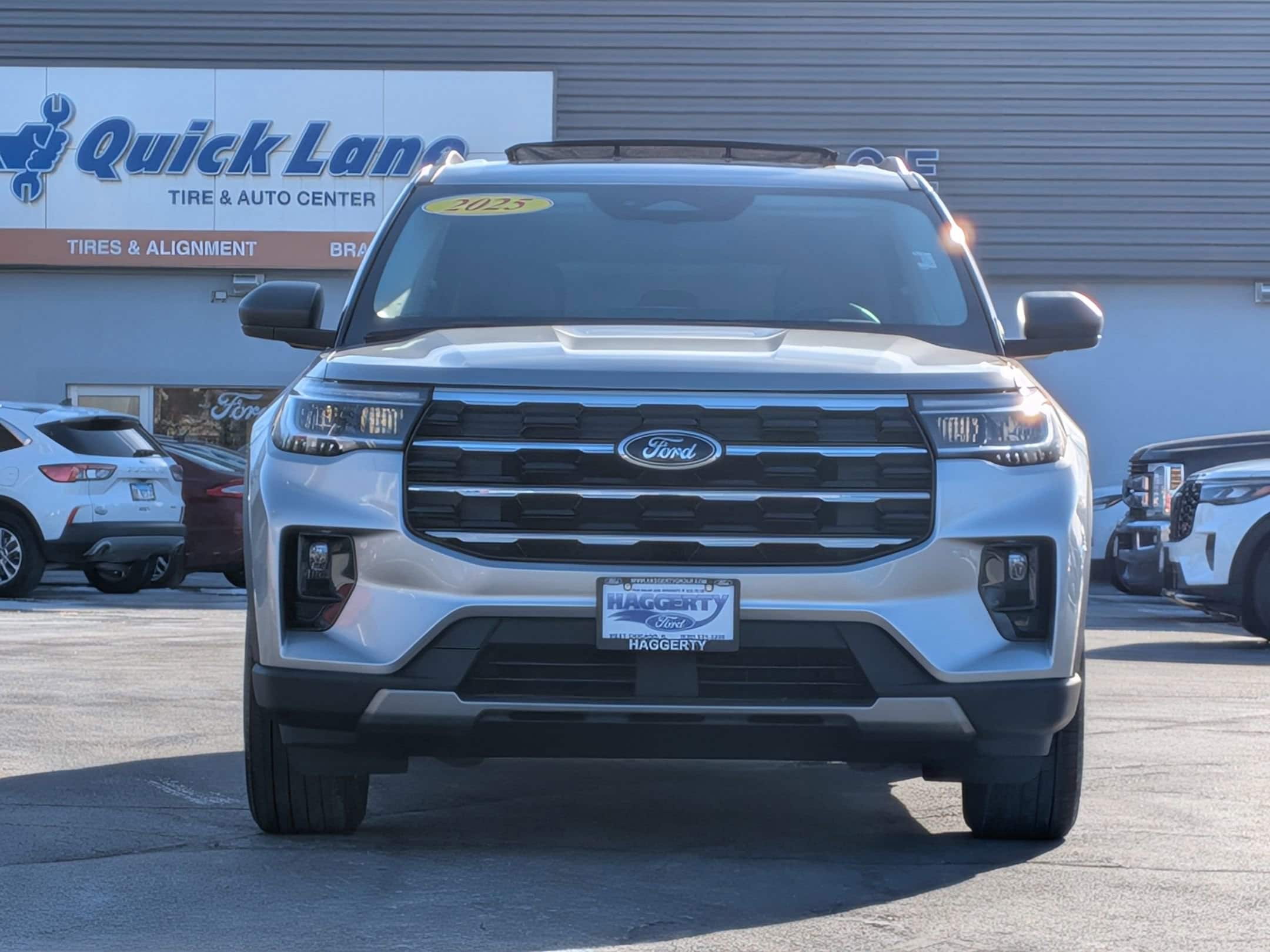 2025 FORD EXPLORER - Image 2