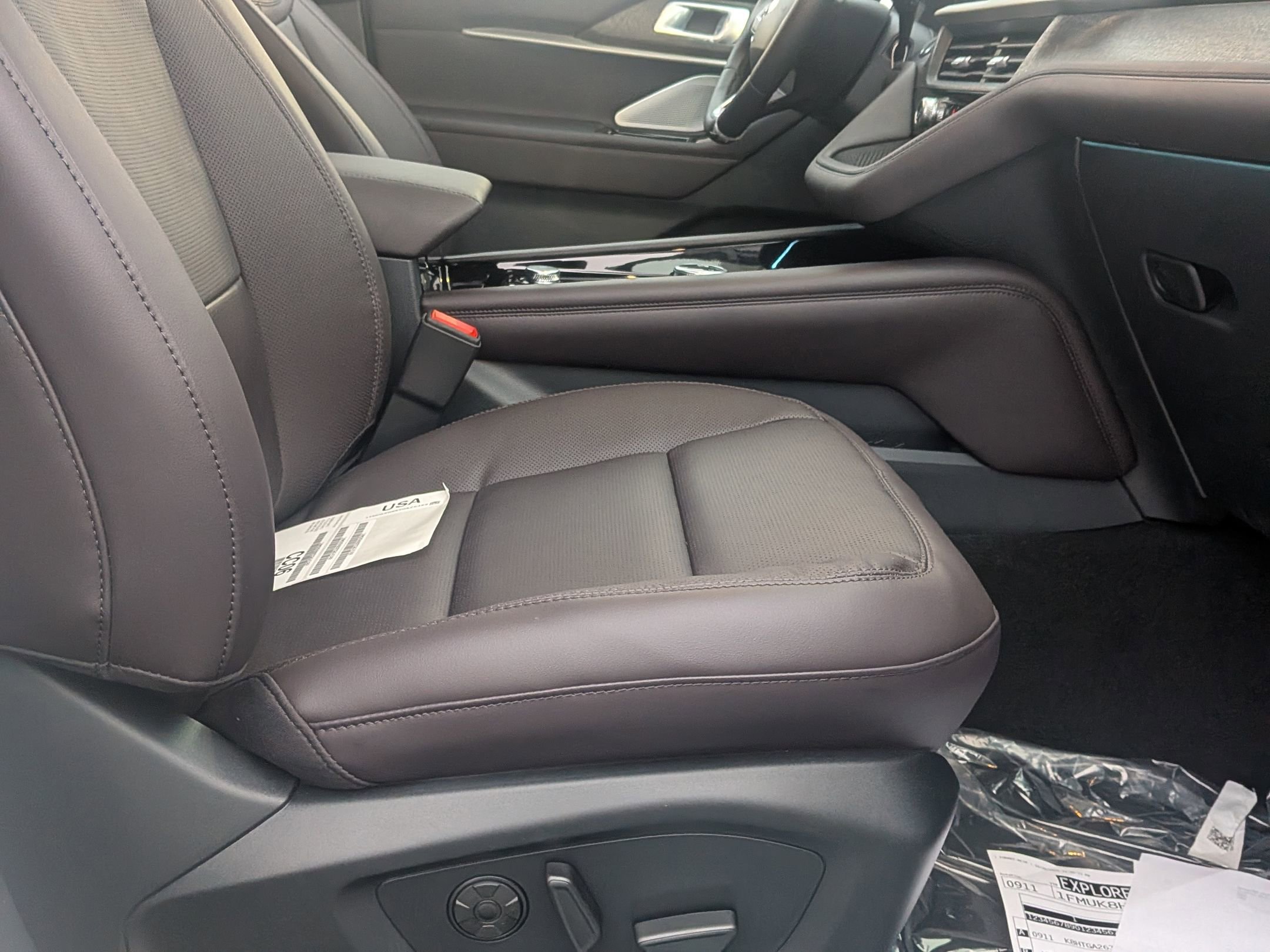 2026 FORD EXPLORER - Image 28