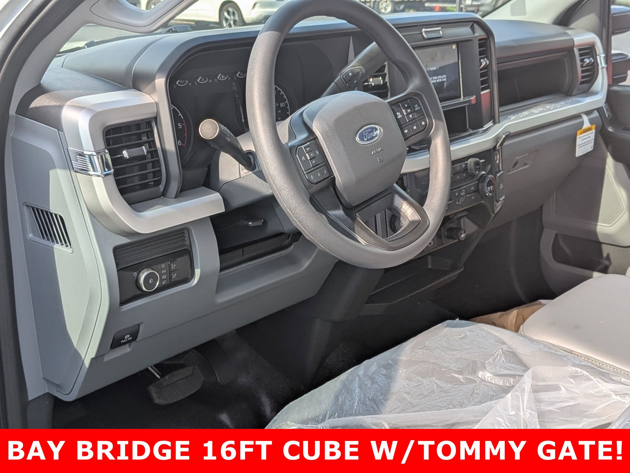 2025 FORD F-450 - Image 25