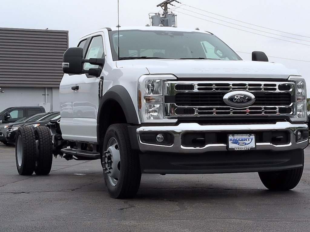 New 2026 Ford Super Duty F-450 DRW XL 4WD SuperCab 192 WB 84 CA