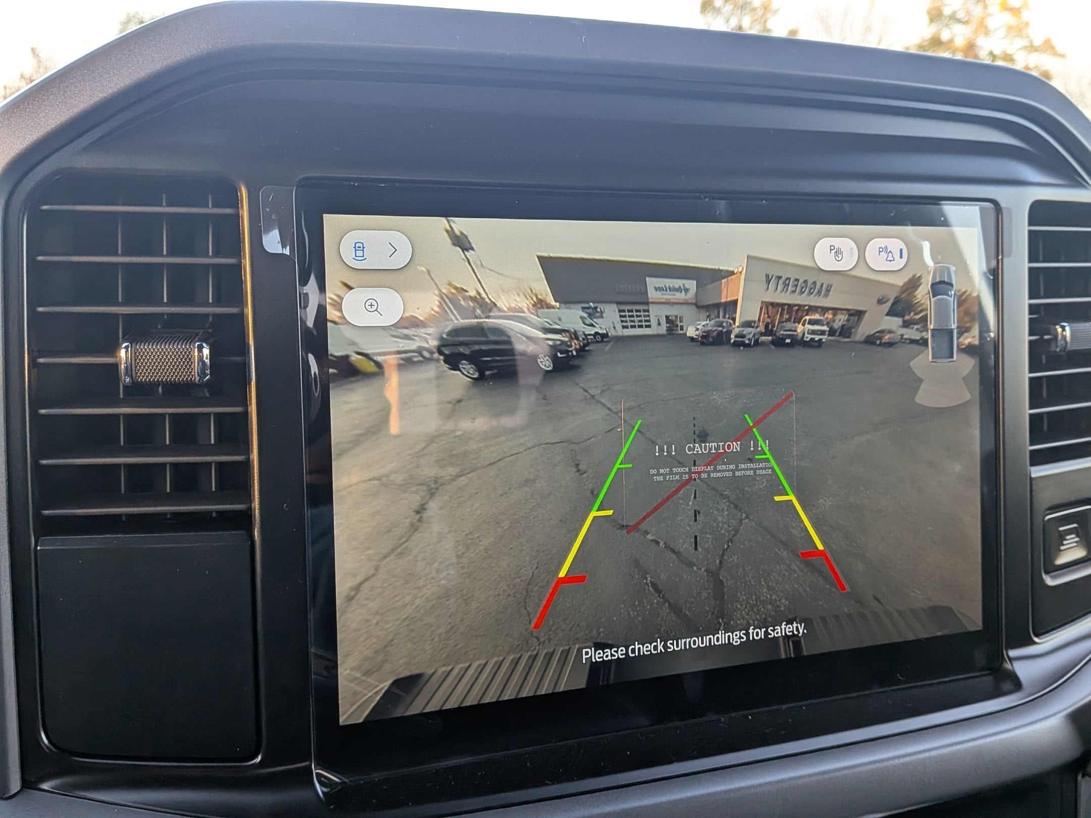 2025 FORD F-150 - Image 18