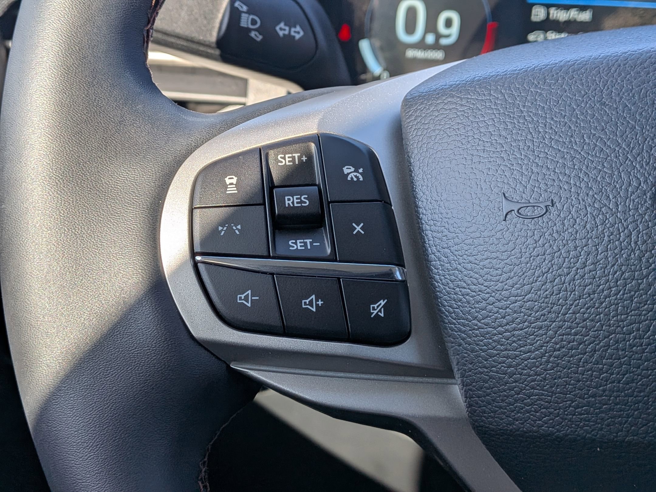 2026 FORD EXPLORER - Image 14