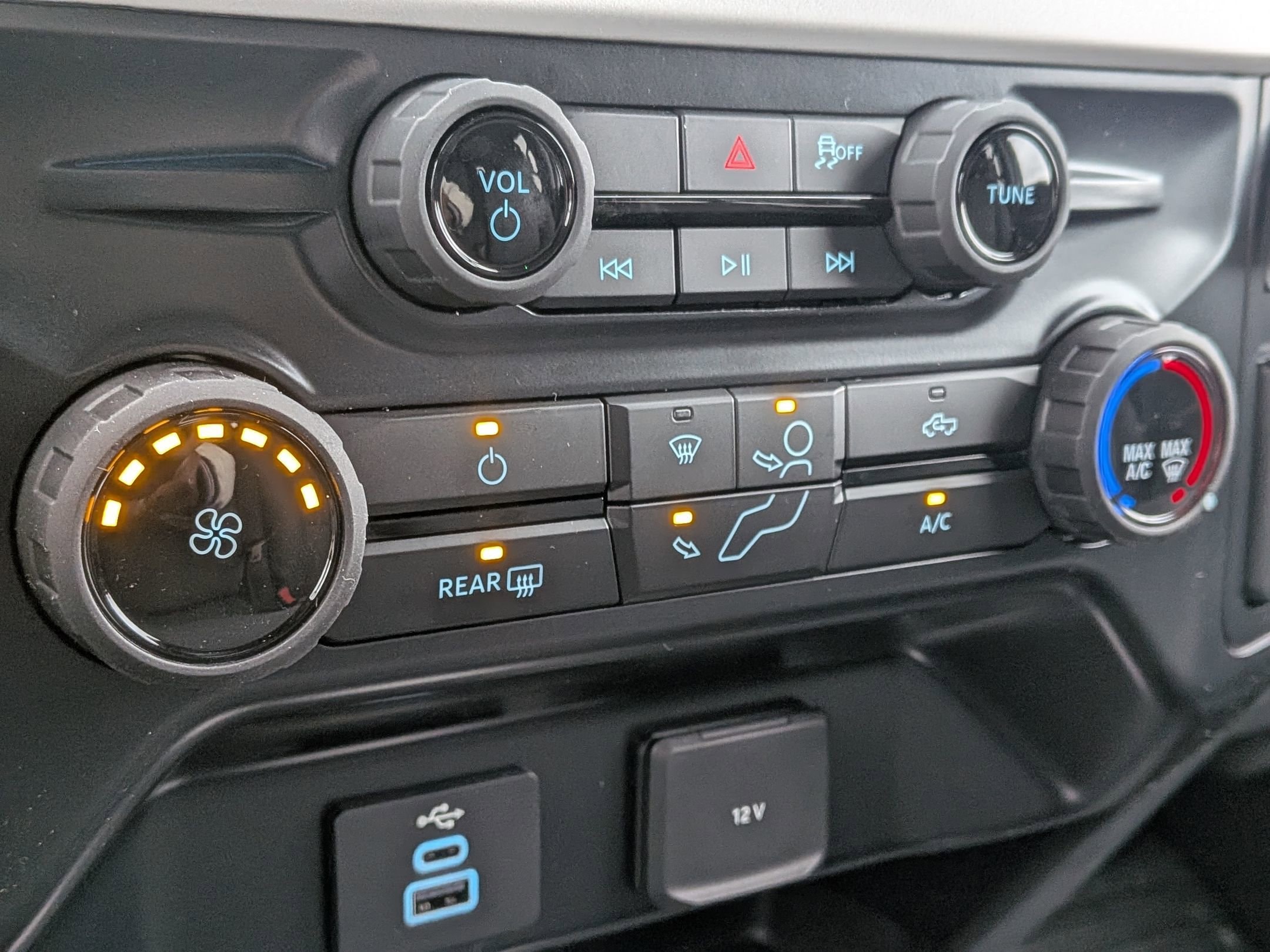 2026 FORD F-250 - Image 18